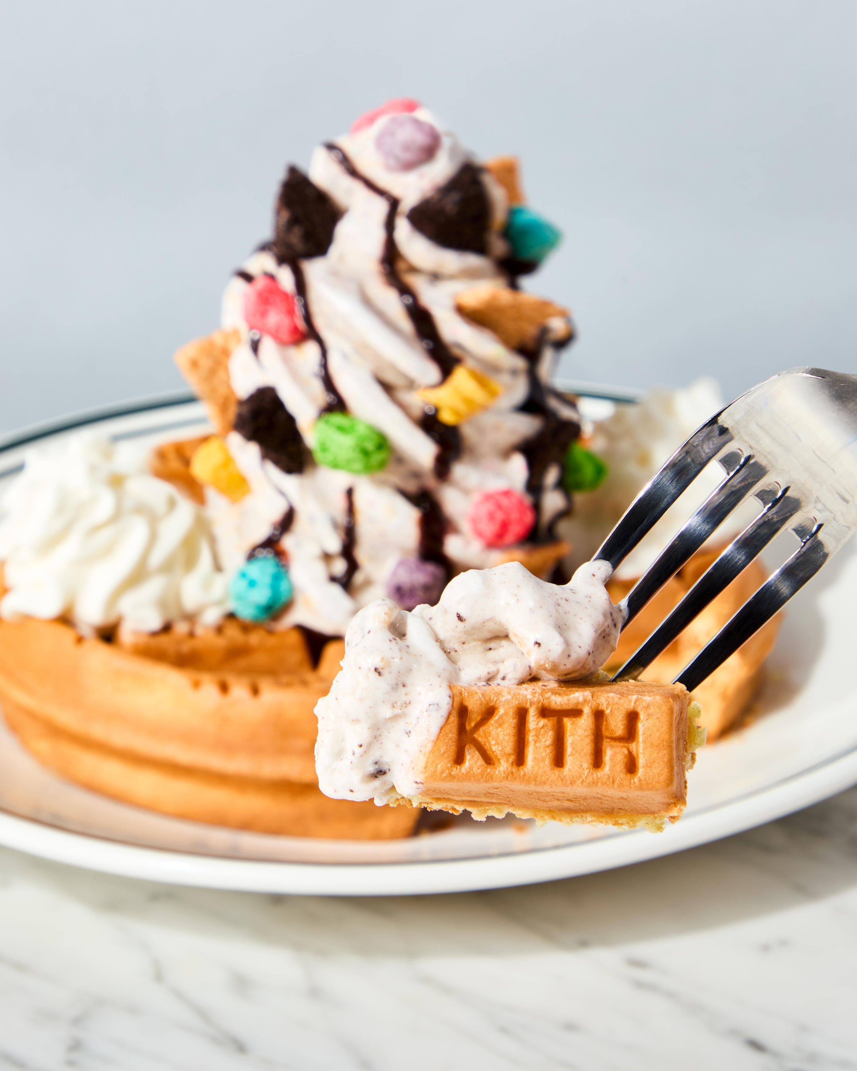 KITH TREATS CHURRO TEE selling WAFFLE XL BNWT