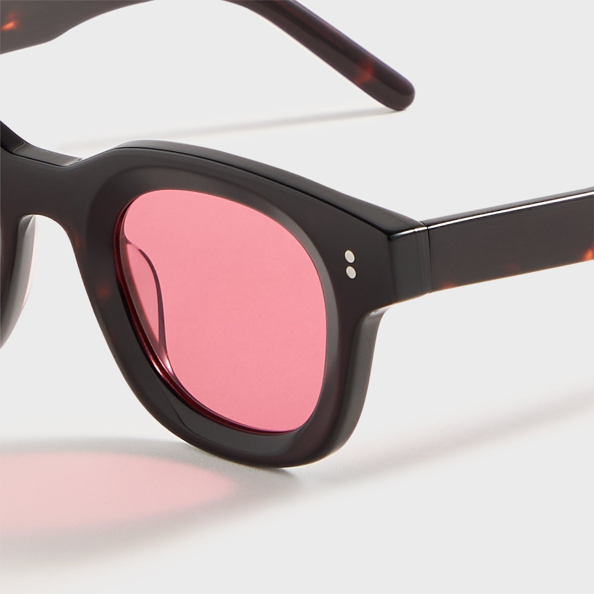 AKILA  Apollo Sunglasses in Tortoise / Rose