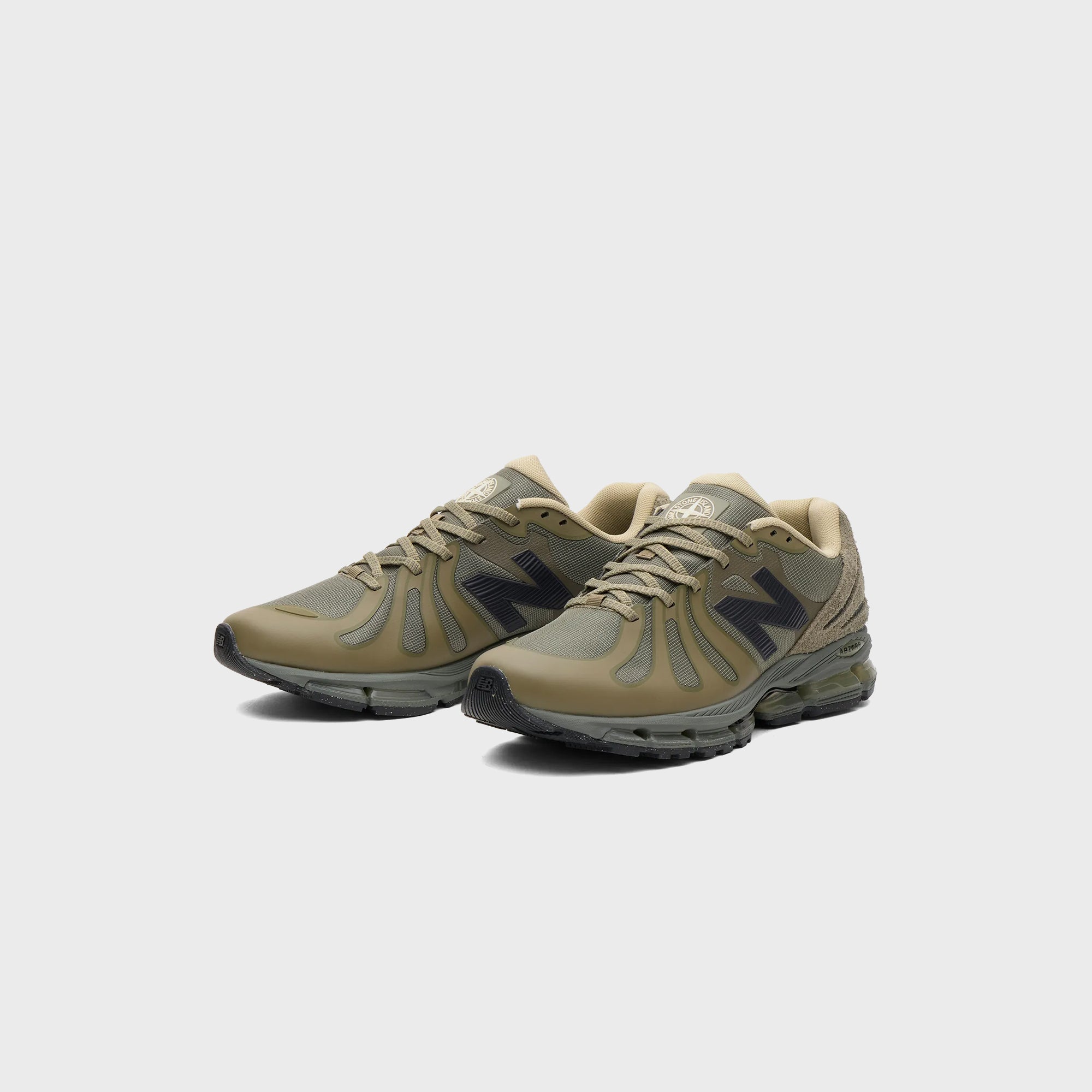 New Balance x Stone Island ABZORB 1890 - Deep Forest / Olive Green