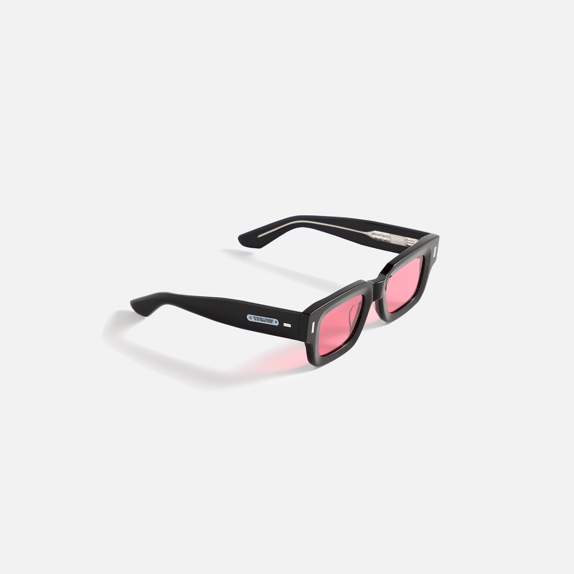 AKILA Ares Sunglasses in Black / Rose