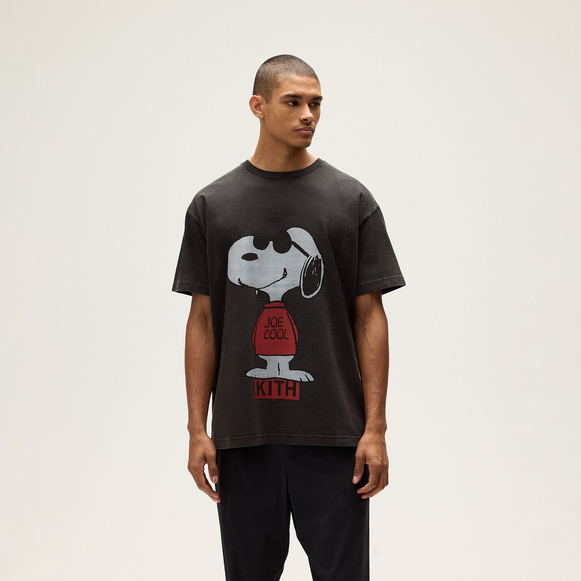 Kith for Peanuts Snoopy Classic Logo Tee - Black – Kith Europe