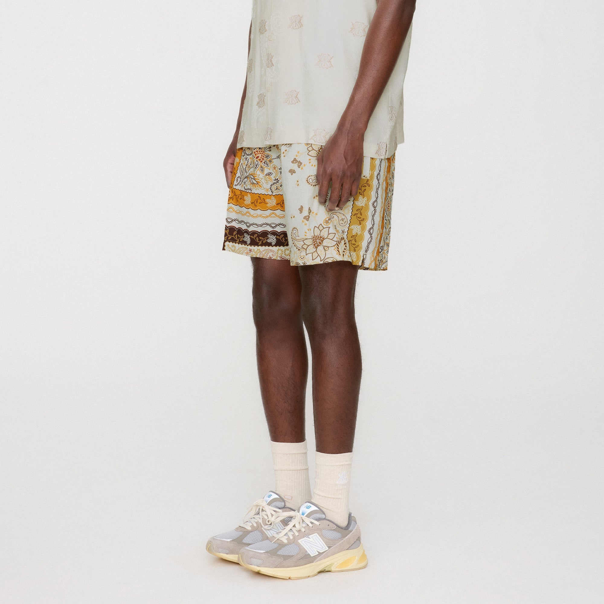 関税・送料込  25S Kith Panelled Bandana Ashton Swim Short Kith Panelled Bandana Ashton Swim Short Stadium Men's - SS25