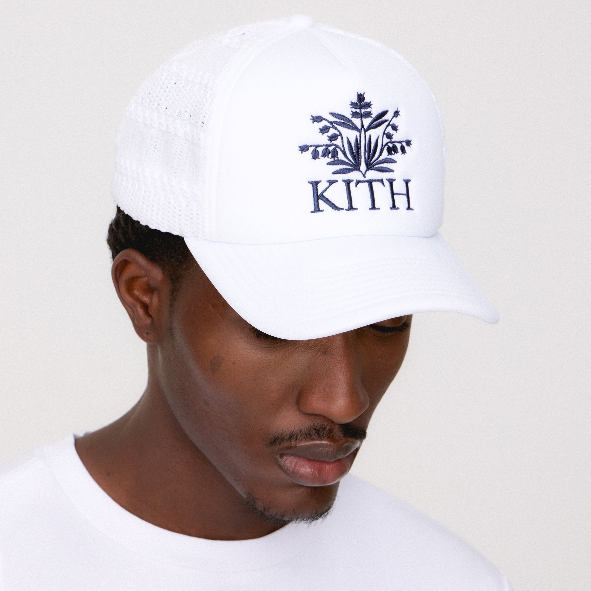 関税・送料込 25SS Kith Lace Poly Foam Nolan Trucker Hat Kith Lace Poly Foam Nolan Trucker Hat - White – Kith Europe