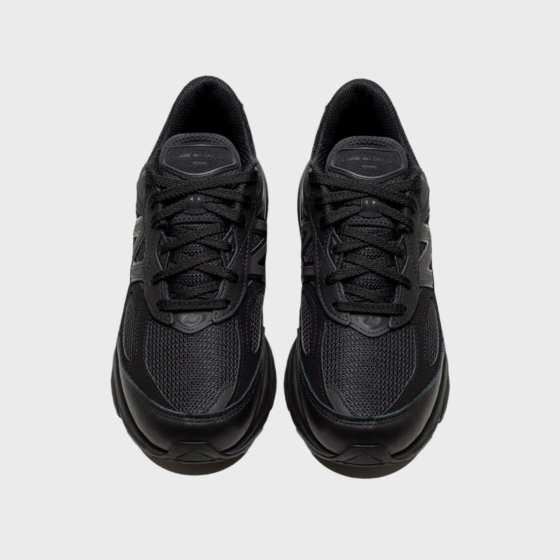 CDG Homme x New Balance 990v6 - Black