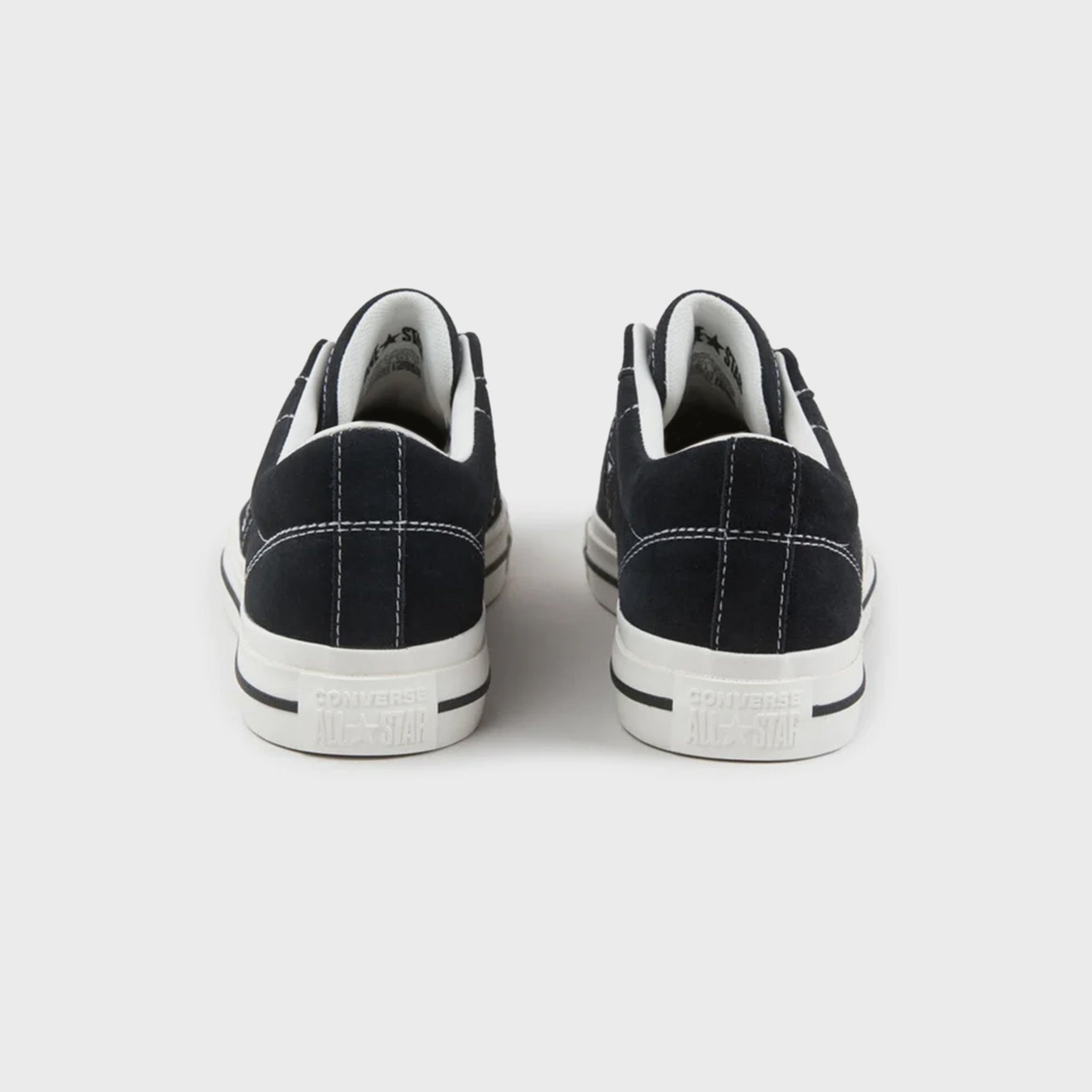 Converse One Star Pro Suede - Black / White