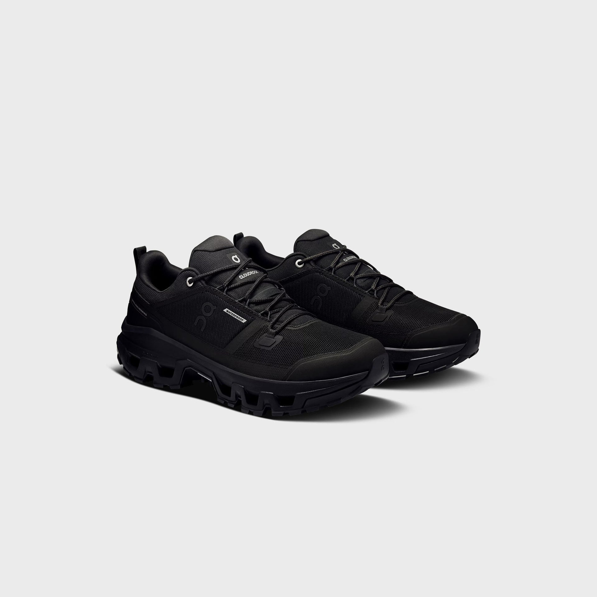On Running Cloudrock Low Waterproof - Black