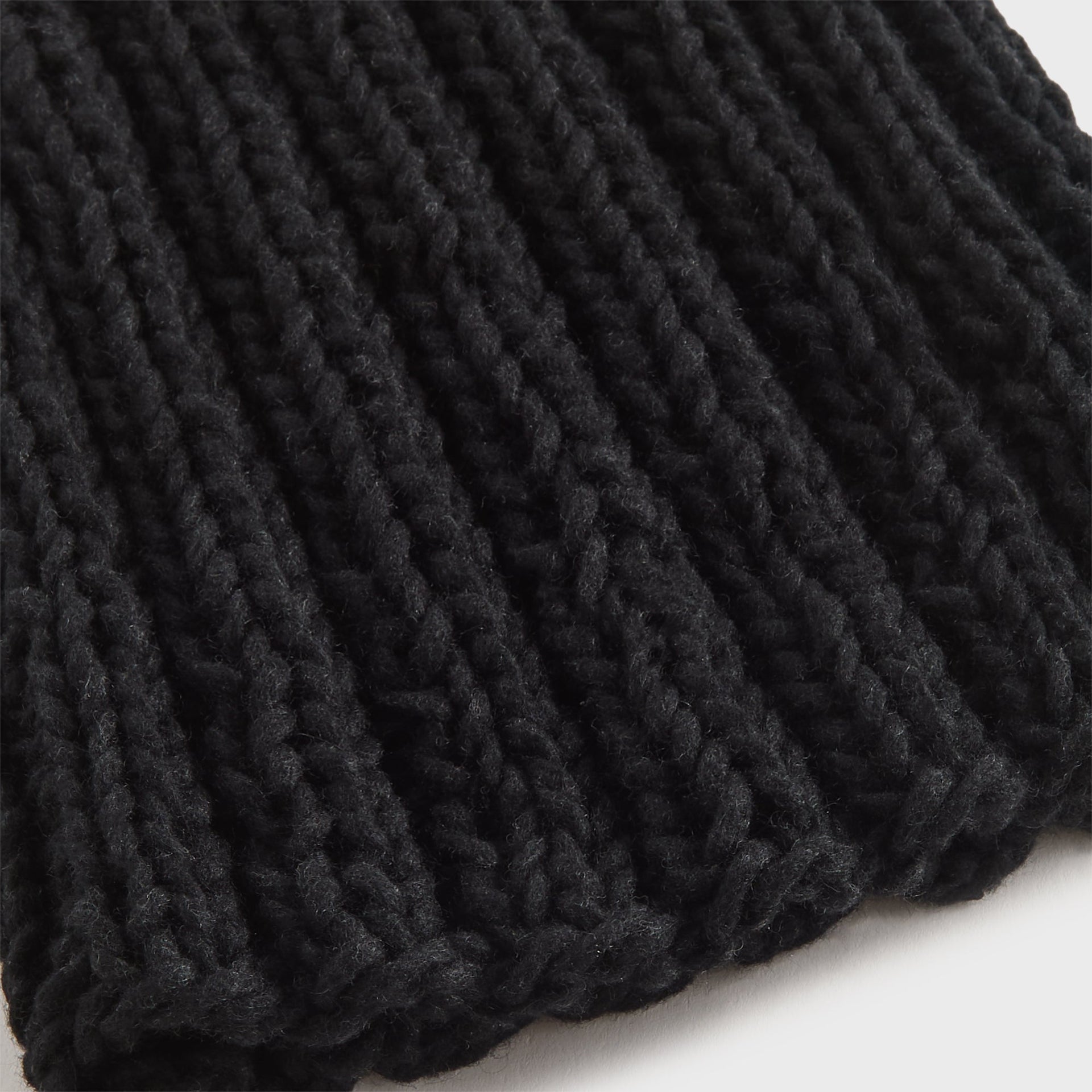 Auralee Wool Cashmere Felted Hand Knit Beanie - Black