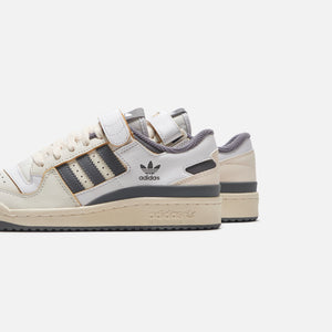 adidas WMNS Forum 84 Low - Off White / Grey / Footwear White