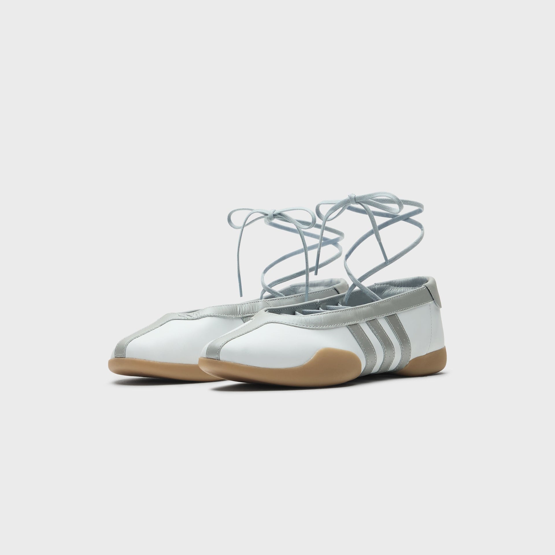 adidas WMNS Taekwondo Mei Ballet - Cloud White / Silver Metallic / Gum