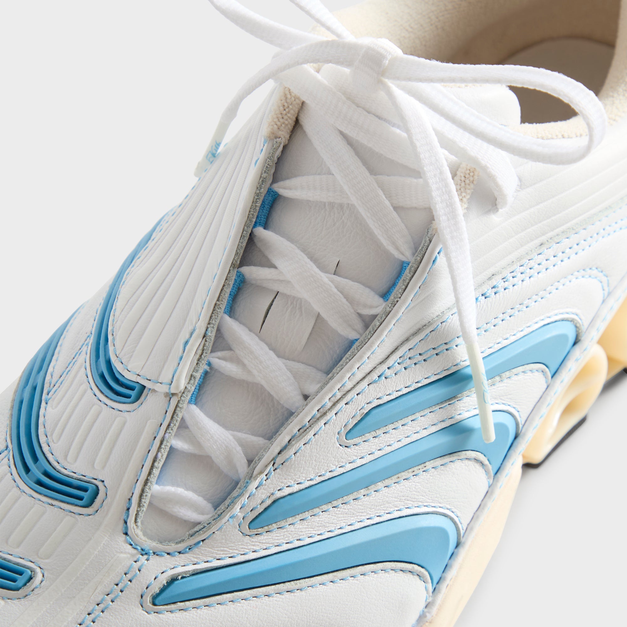 Kith for adidas Football Predator Megaride - White / Blue Kith for adidas Football Predator Megaride - White / Blue