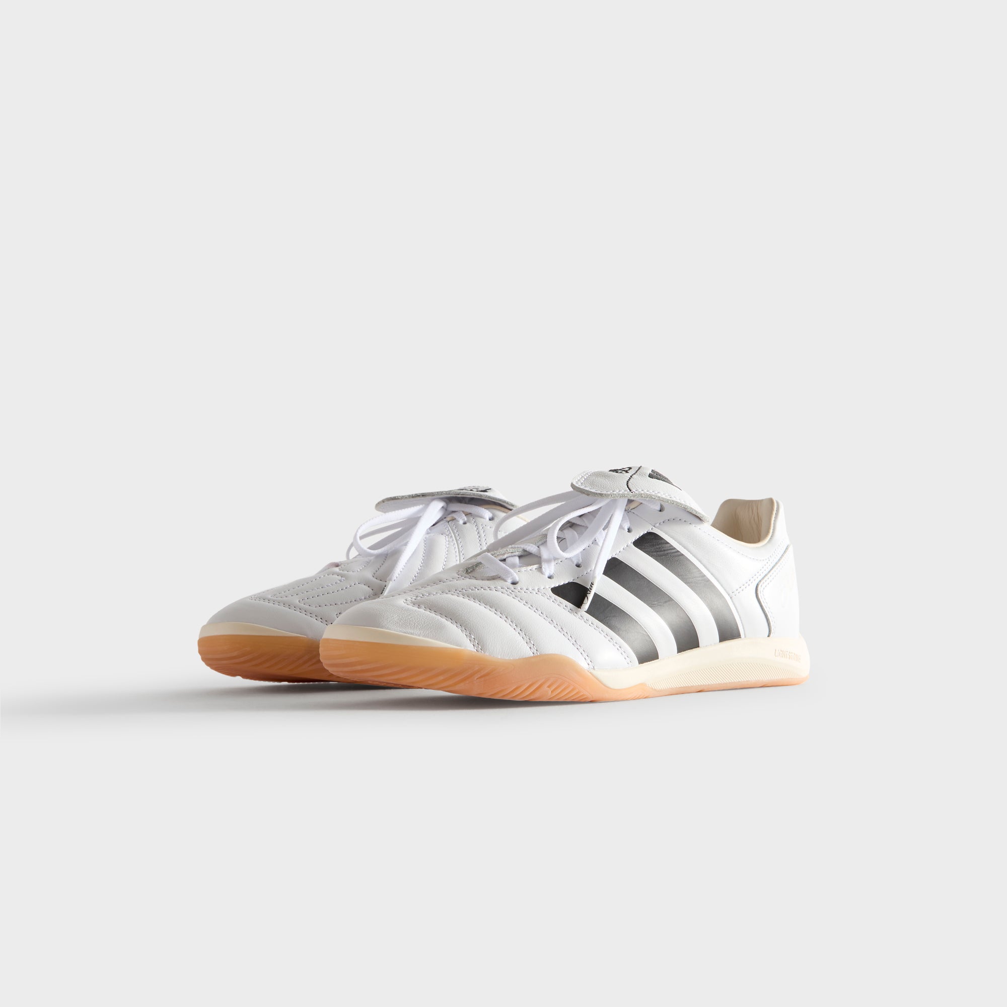 キスKith x Adidas Predator 2002 IC 26cm AAJQ1084Predator2002ICKITHRed_