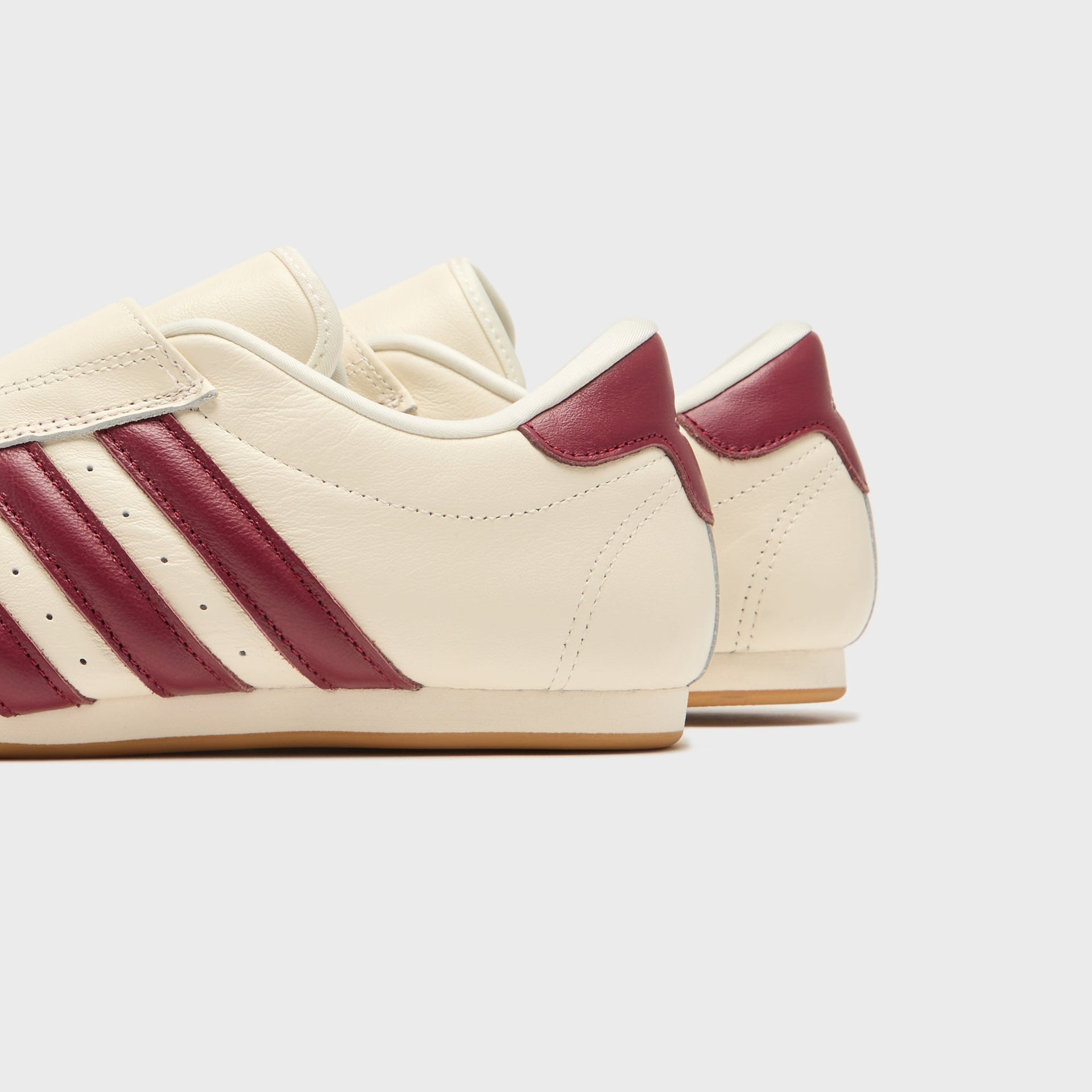 adidas WMNS Taekwondo - Off White / Noble Maroon / Gum 3