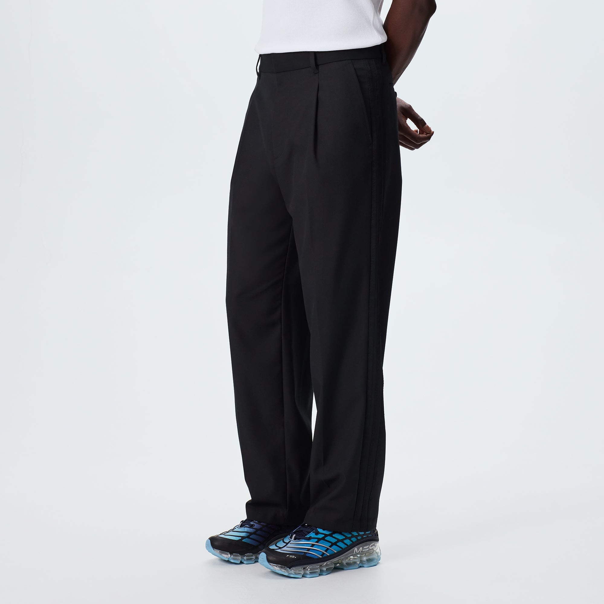 Kith & Messi for adidas Football Suiting Pant - Black – Kith Europe