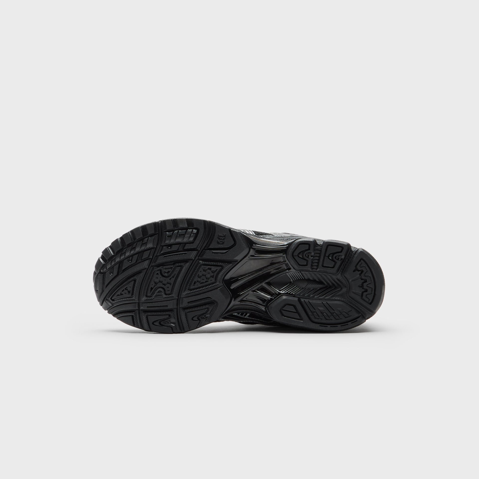 ASICS Gel-Kayano 14 - Black / Pure Silver
