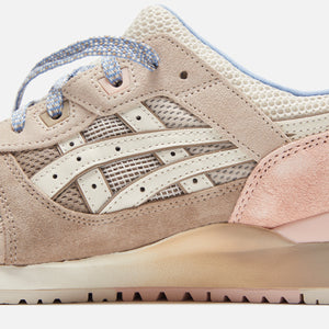 ASICS RA#600028641 (121823 YS) Asics Gel-Lyte III OG - Simply Taupe / Maple Sugar