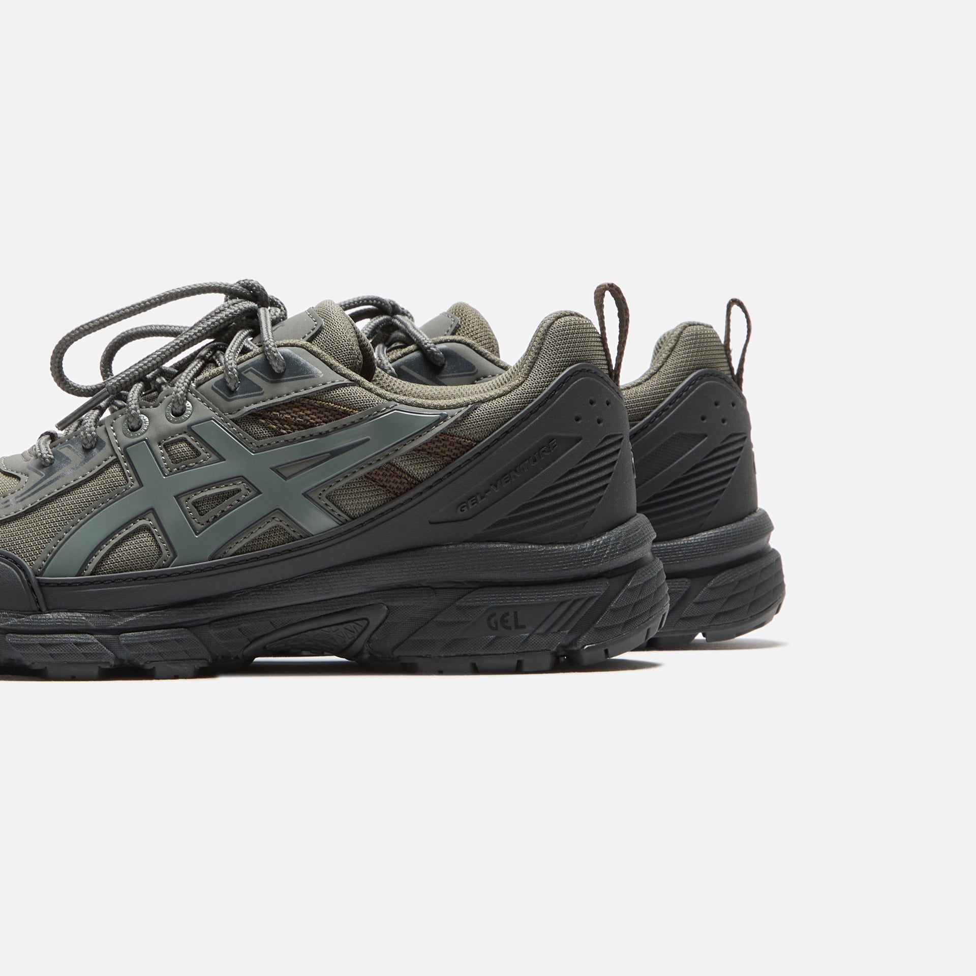 Asics Gel-Venture 6 Shield - Graphite Grey / Truffle Grey
