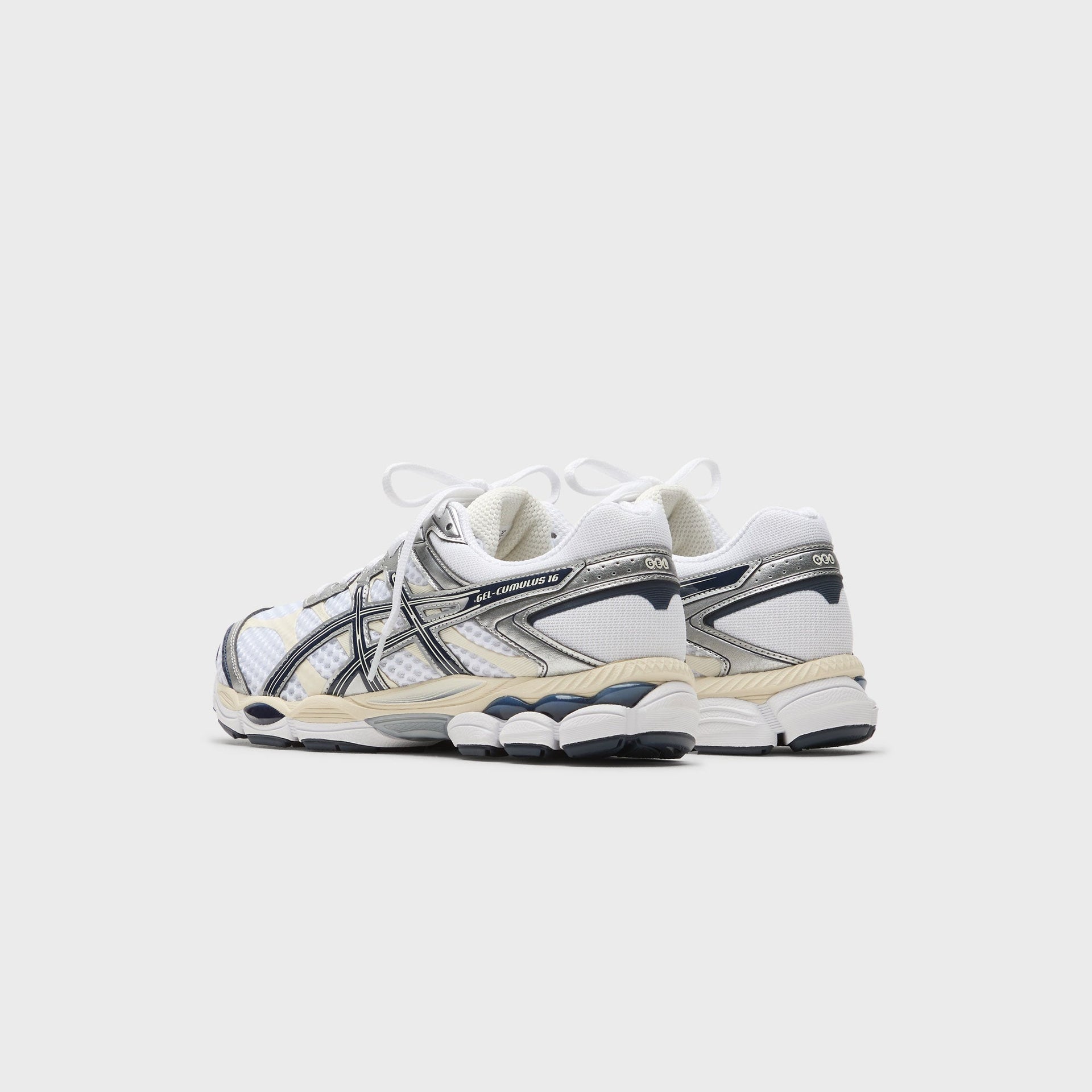 ASICS Gel-Cumulus 16 - White / Midnight