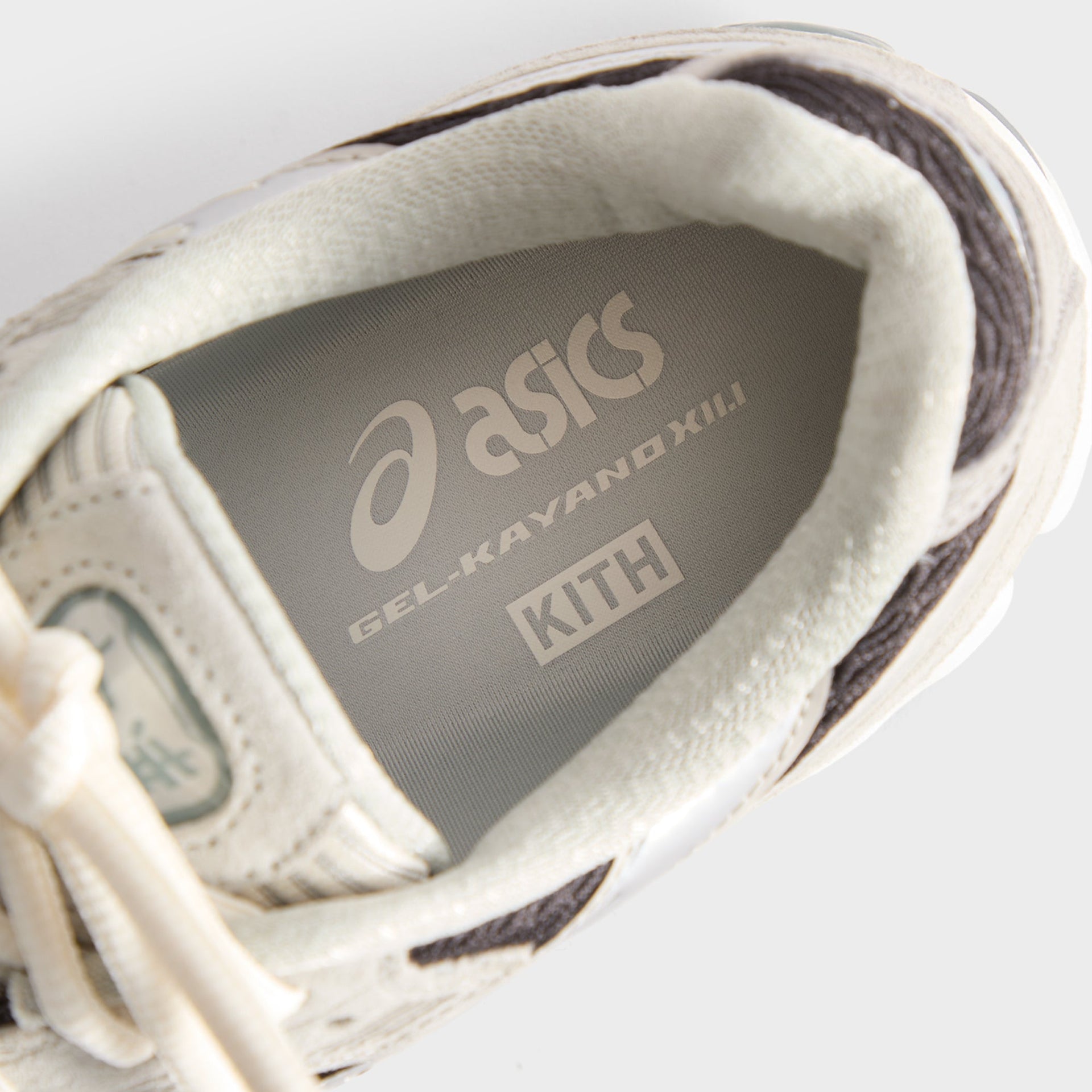 Kith for ASICS GEL-KAYANO™ 12.1 - Peat / Cream