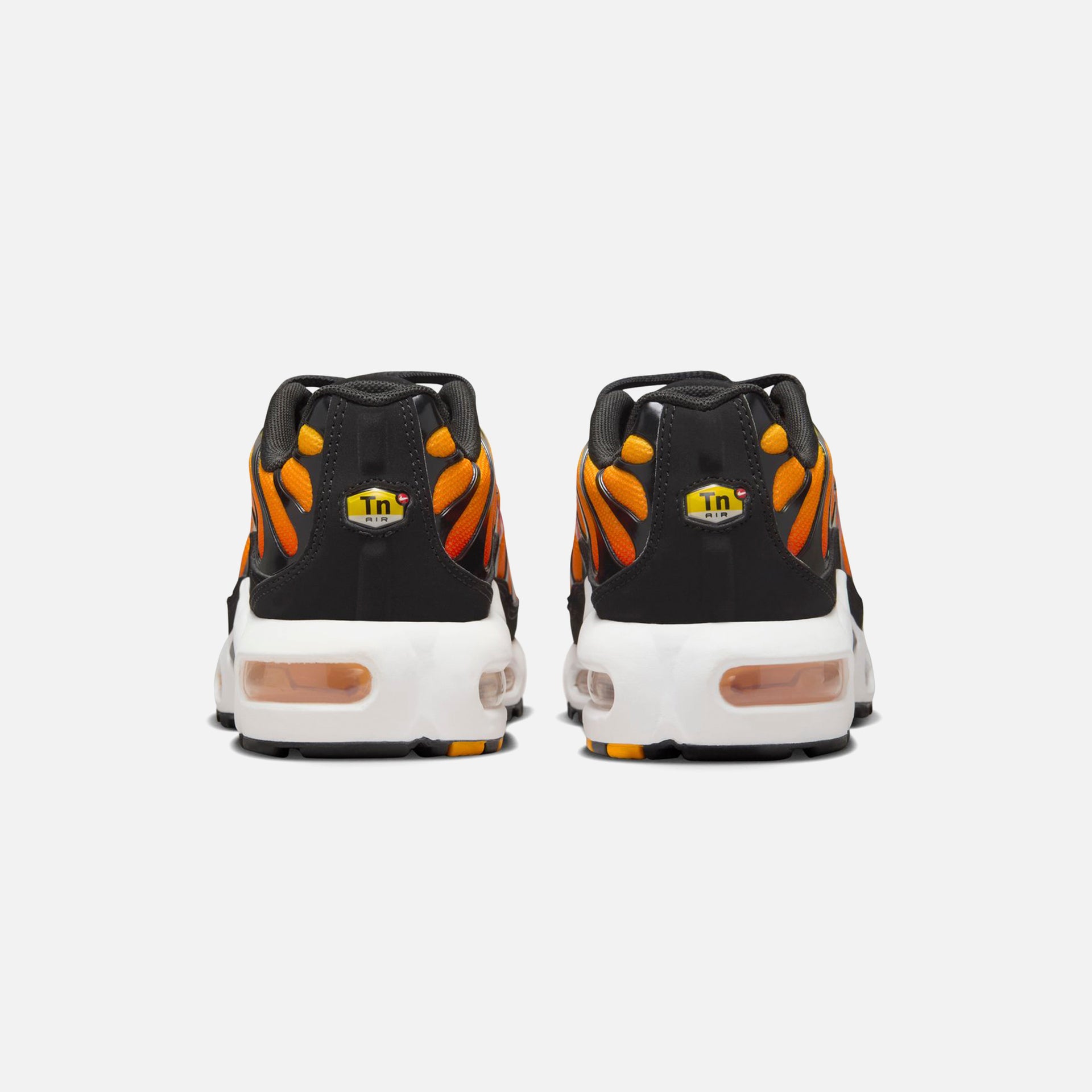 Nike GS Air Max Plus - Black / Bright Ceramic / Resin / Pimento