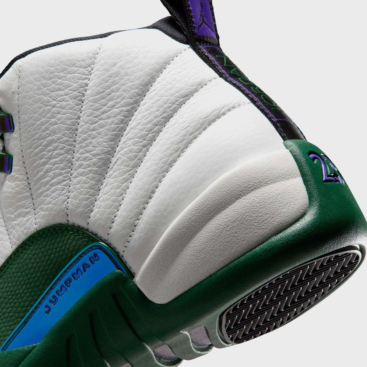 Jordan Air Jordan 12 Retro - Summit White / Gorge Green / Black / Fierce Purple