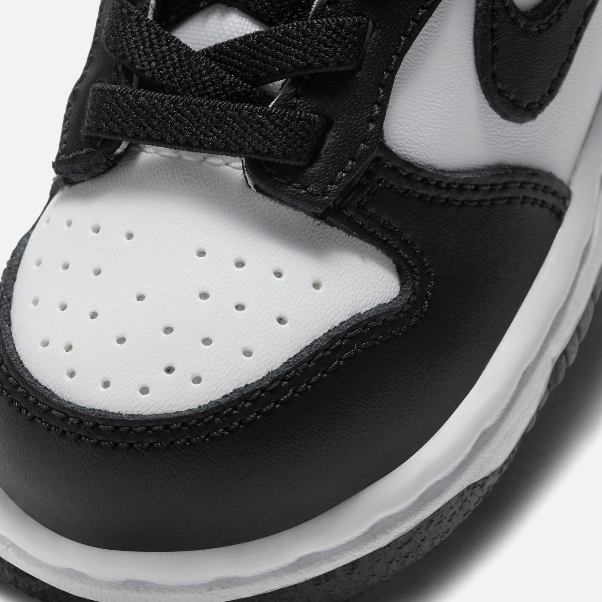 Nike TD Dunk Low - White / Black