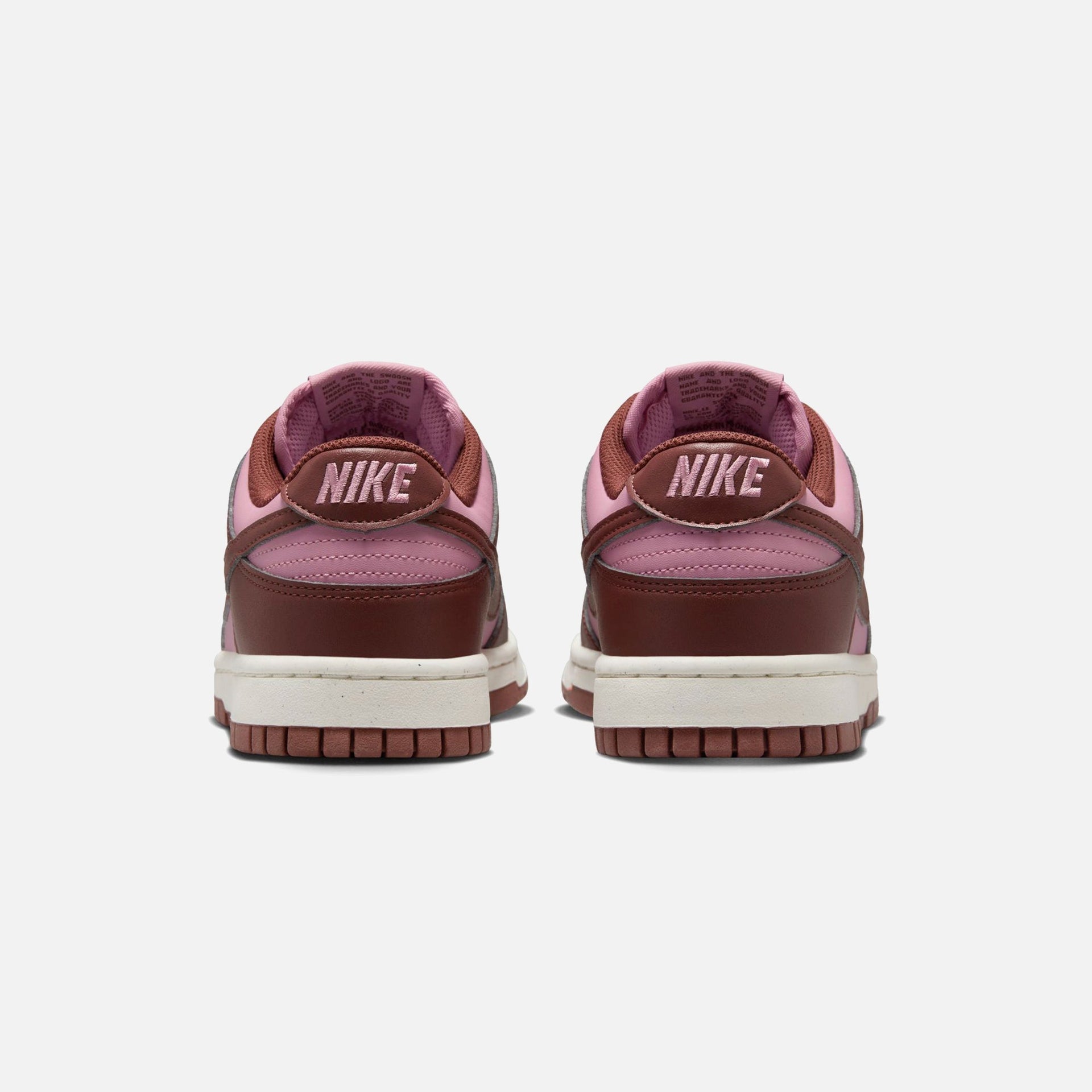 Nike WMNS Dunk Low Next Nature - White / Elemental Pink