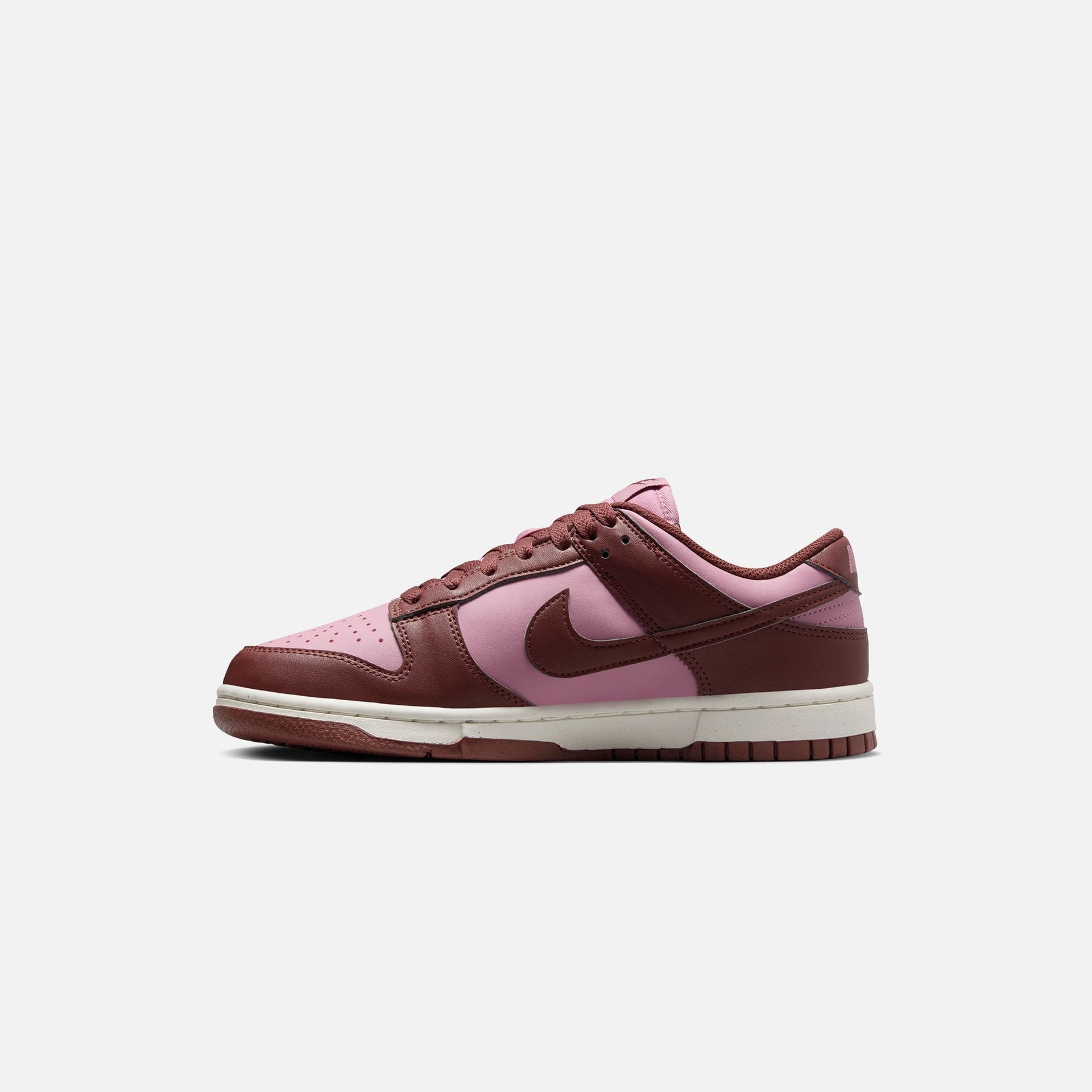 Nike WMNS Dunk Low Next Nature - White / Elemental Pink