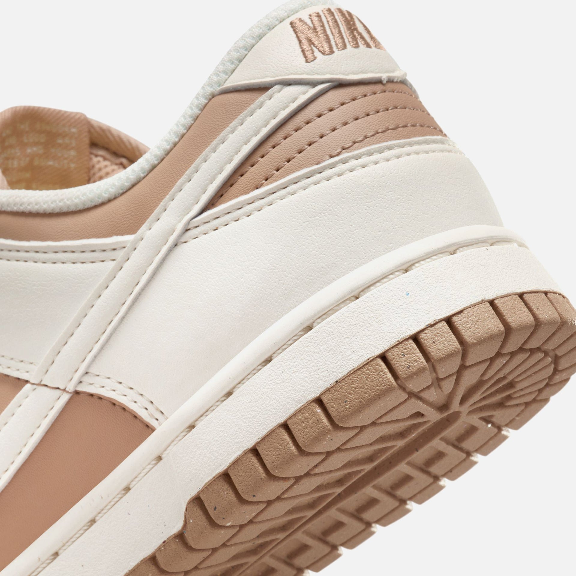 Nike WMNS Dunk Low Next Nature - Hemp / Sail