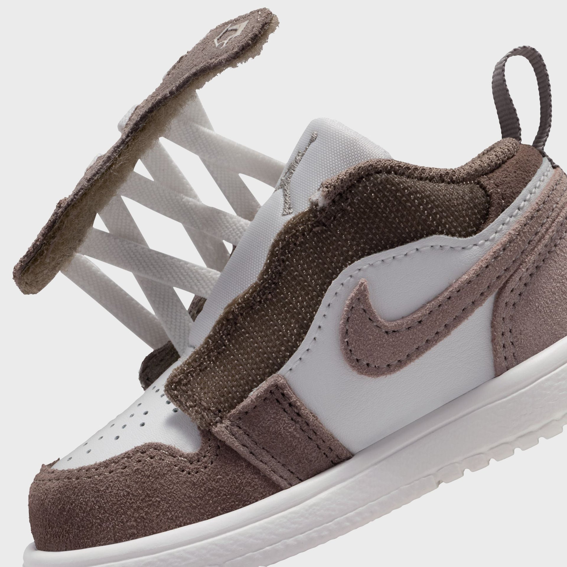 Jordan TD Jordan 1 Low Alt - Olive Grey / Enigma Stone / Pale Ivory / Summit White