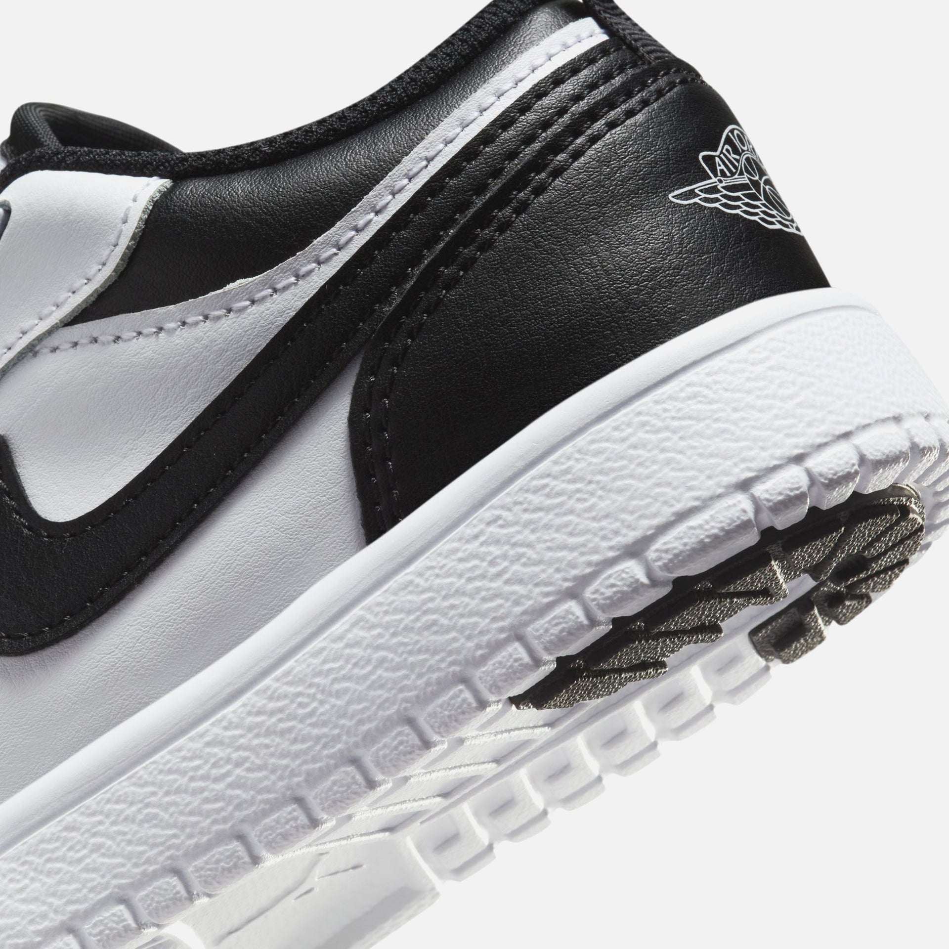 Jordan PS Air Jordan 1 Low Alt - Blanc / Noir / Blanc