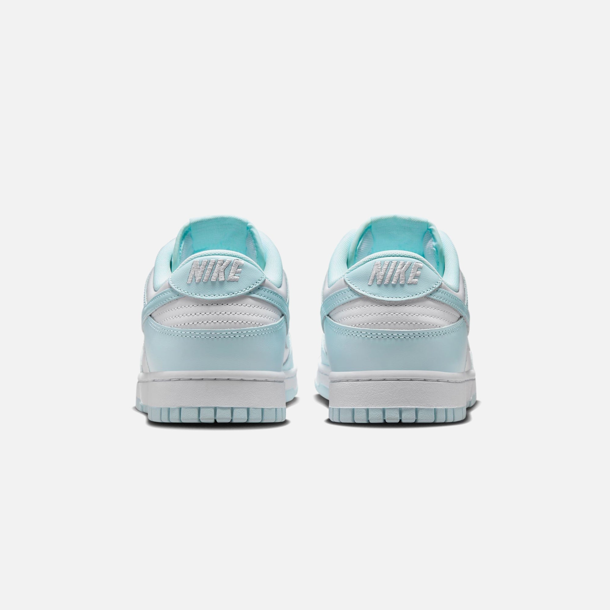 国内配送 NIKE DUNK LOW RETRO BTTYS WHITE/GLACIER BLUE Nike Dunk Low Retro - White / Glacier Blue – Kith Europe