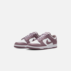 Nike Dunk Low Retro - White / Taupe Grey / White