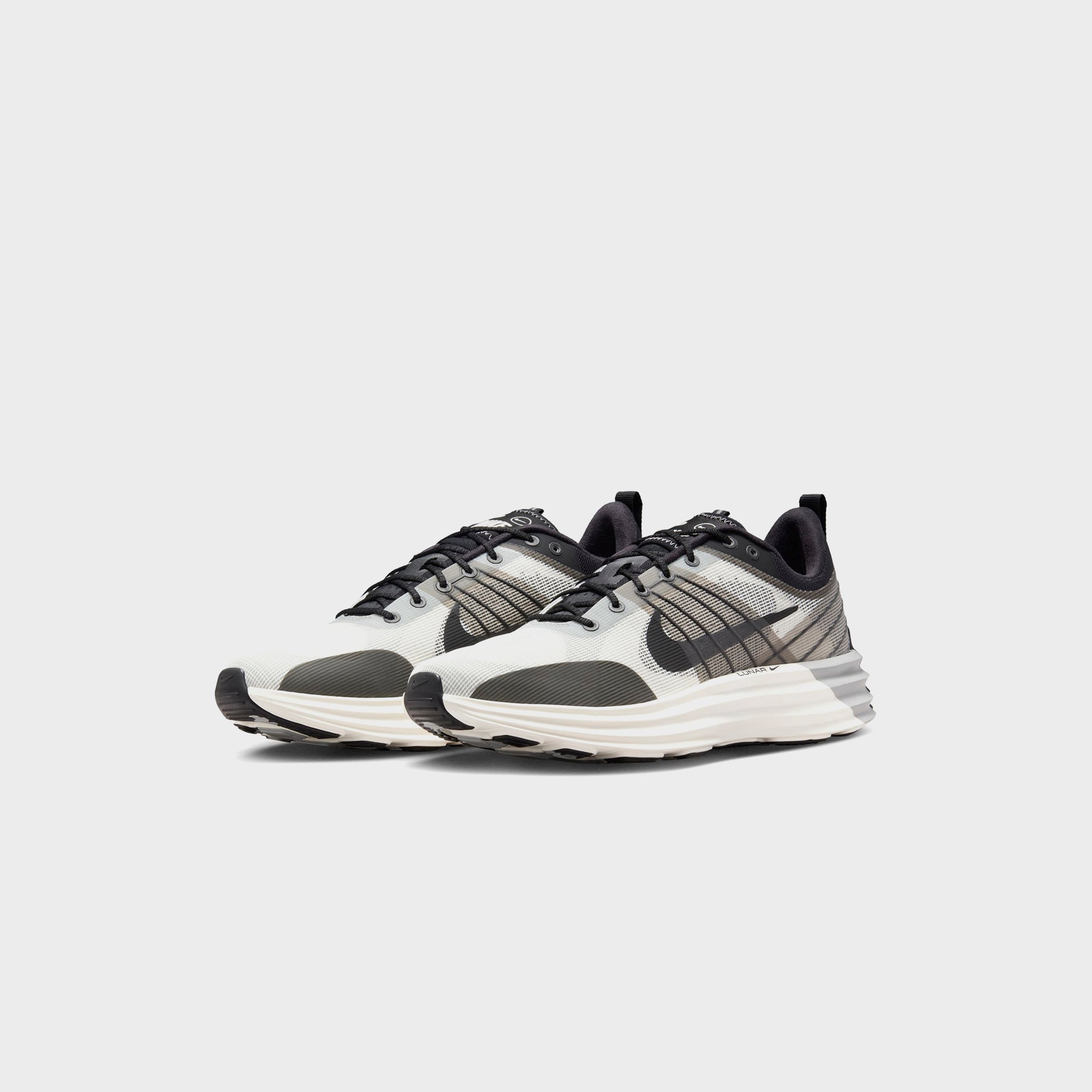 Nike Lunar Roam - Summit White / Black / Light Smoke Grey