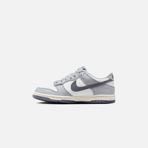 Nike GS Dunk Low - Summit White / Light Carbon / Wolf Grey