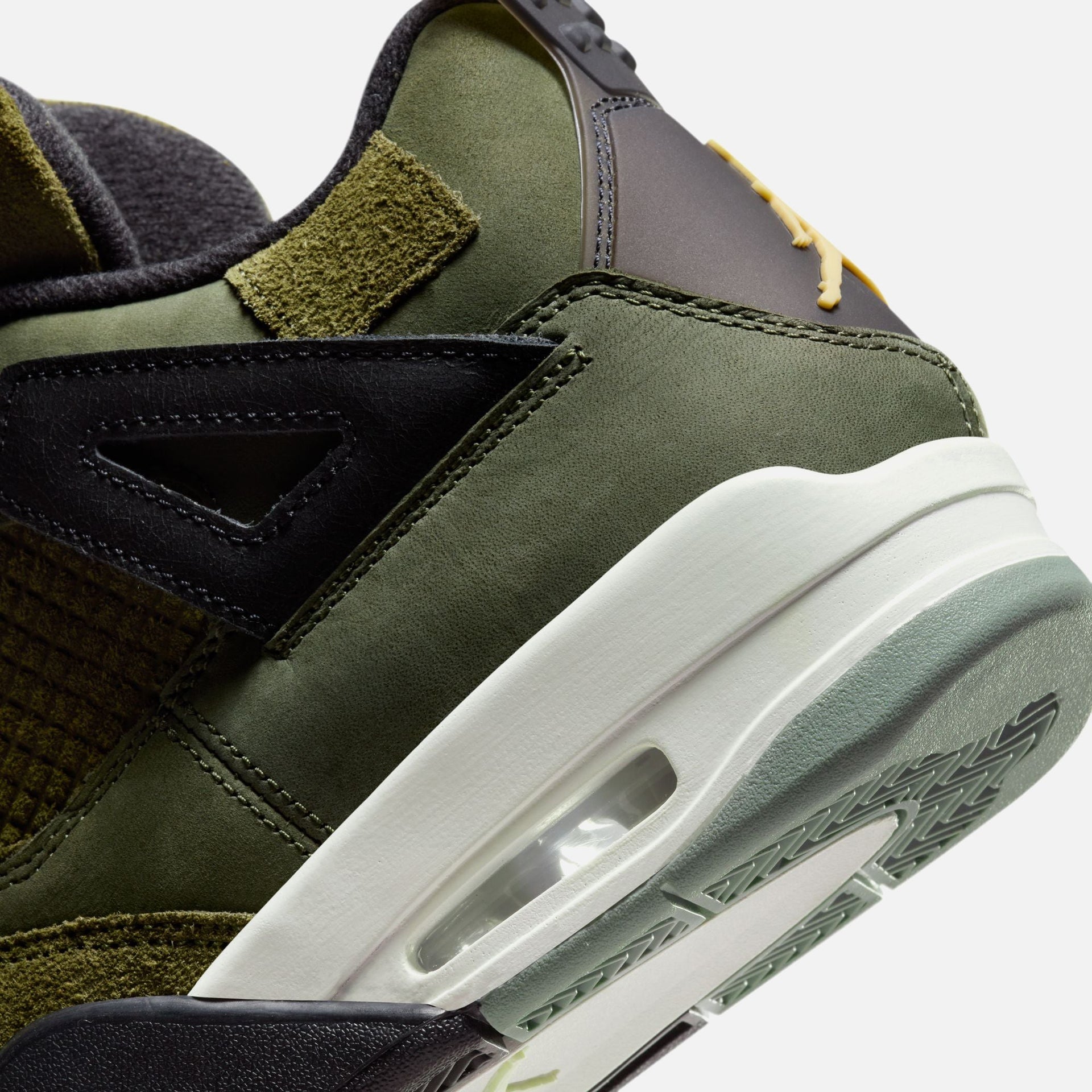 Jordan Air Jordan 4 SE Craft - Medium Olive / Pale Vanilla / Khaki / Black-Sail