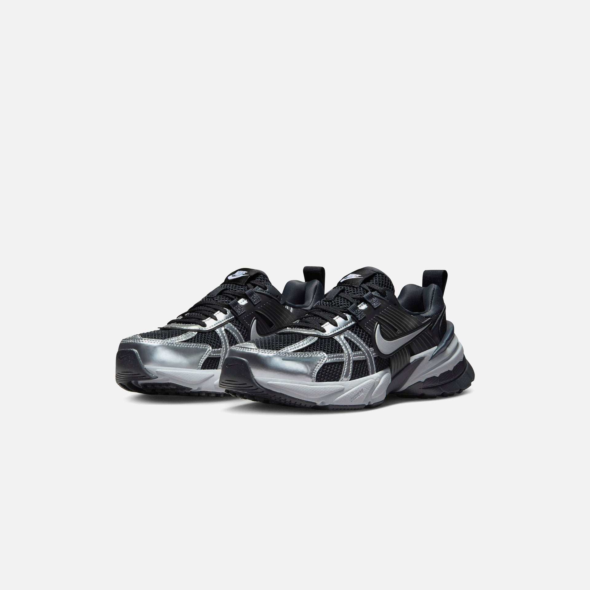 Nike WMNS V2K Run - Black / Metallic Silver / Anthracite