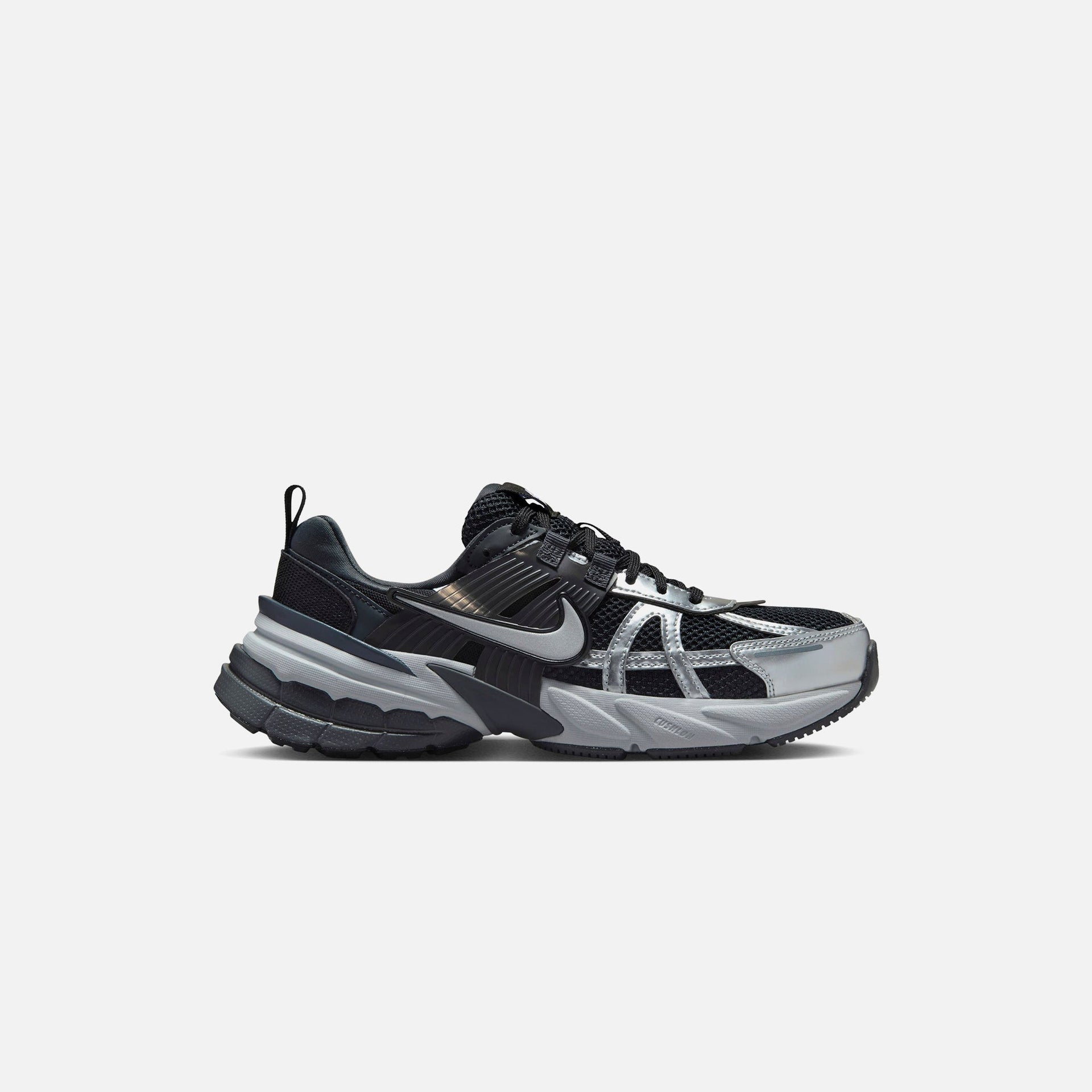 Nike WMNS V2K Run - Black / Metallic Silver / Anthracite