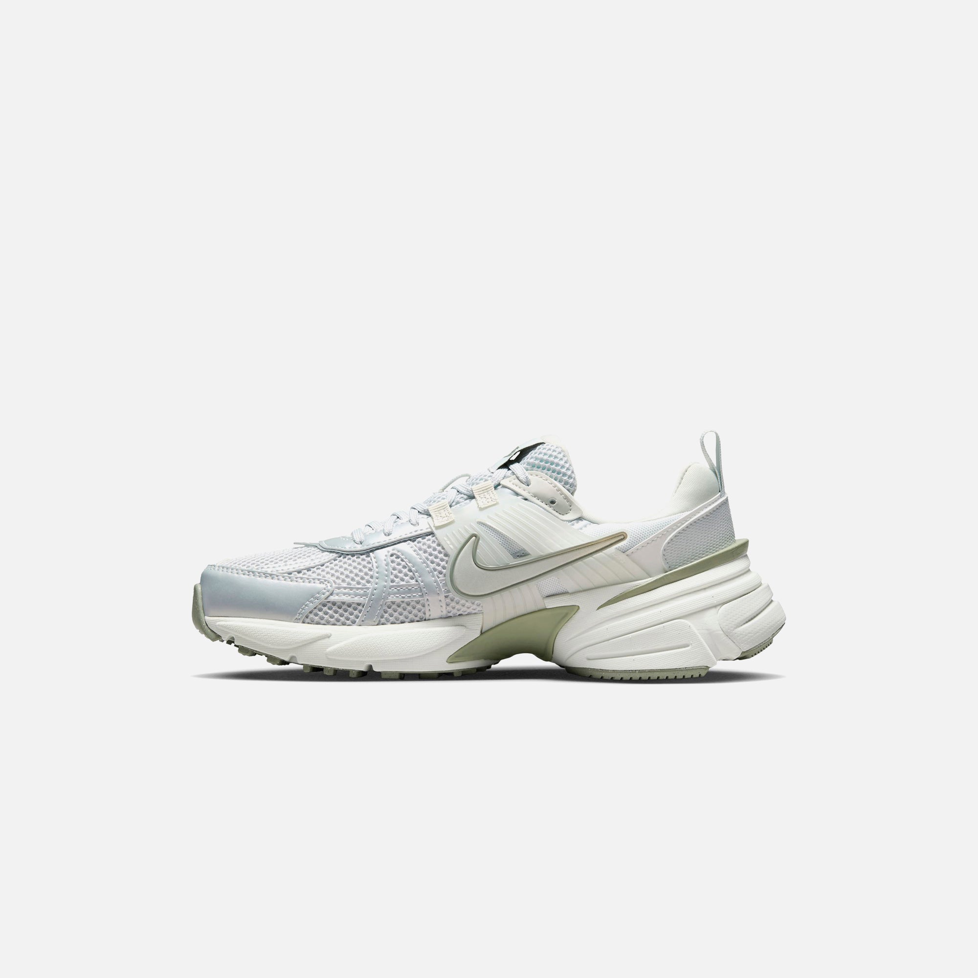 Nike WMNS V2K Run - Photon Dust / Light Silver / Summit