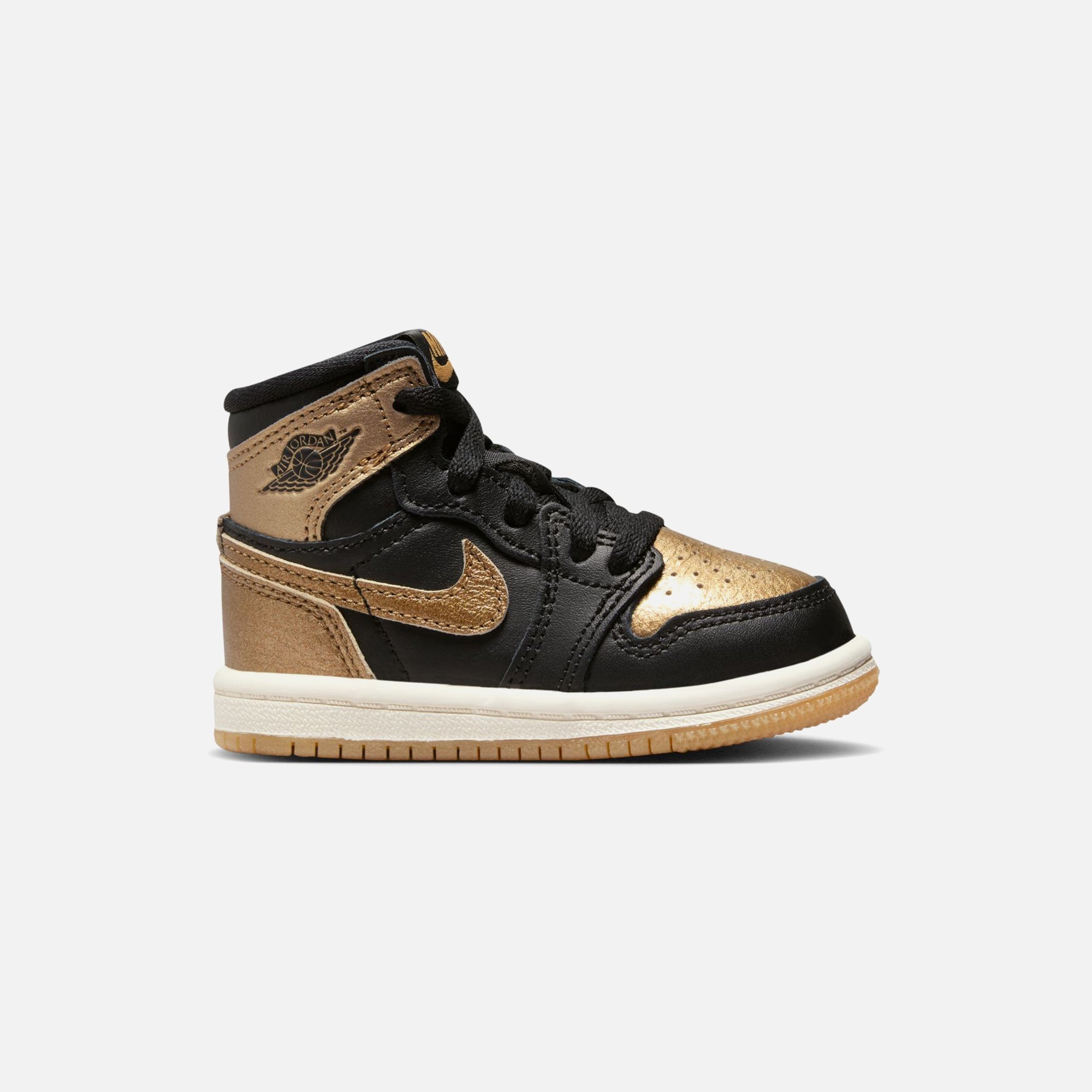 Jordan TD Air Jordan 1 Retro High OG Black Metallic Gold Kith Europe