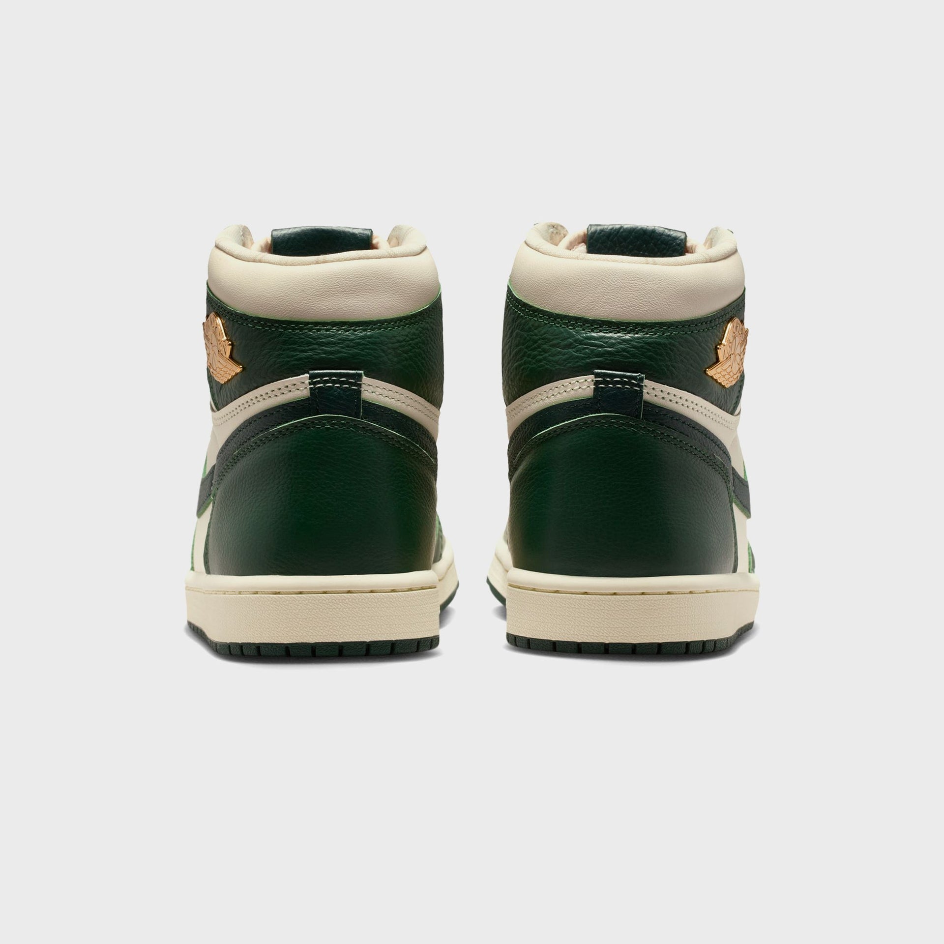 Jordan WMNS Air Jordan 1 Retro High OG - Fir / Coconut Milk / Pro Green