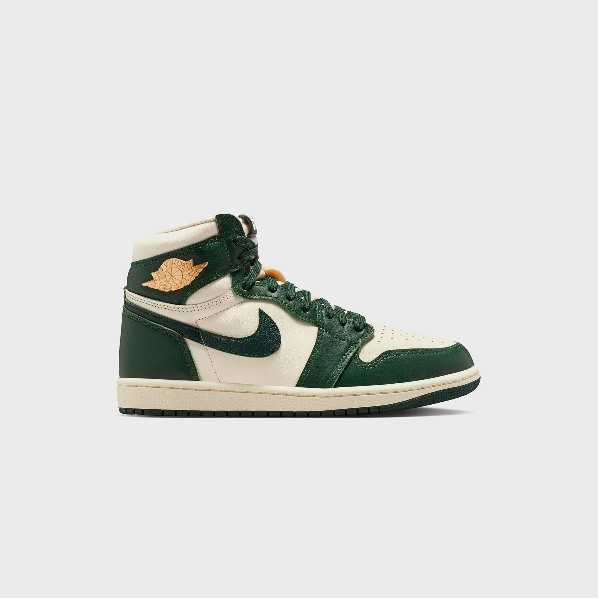 Jordan WMNS Air Jordan 1 Retro High OG - Fir / Coconut Milk / Pro Green