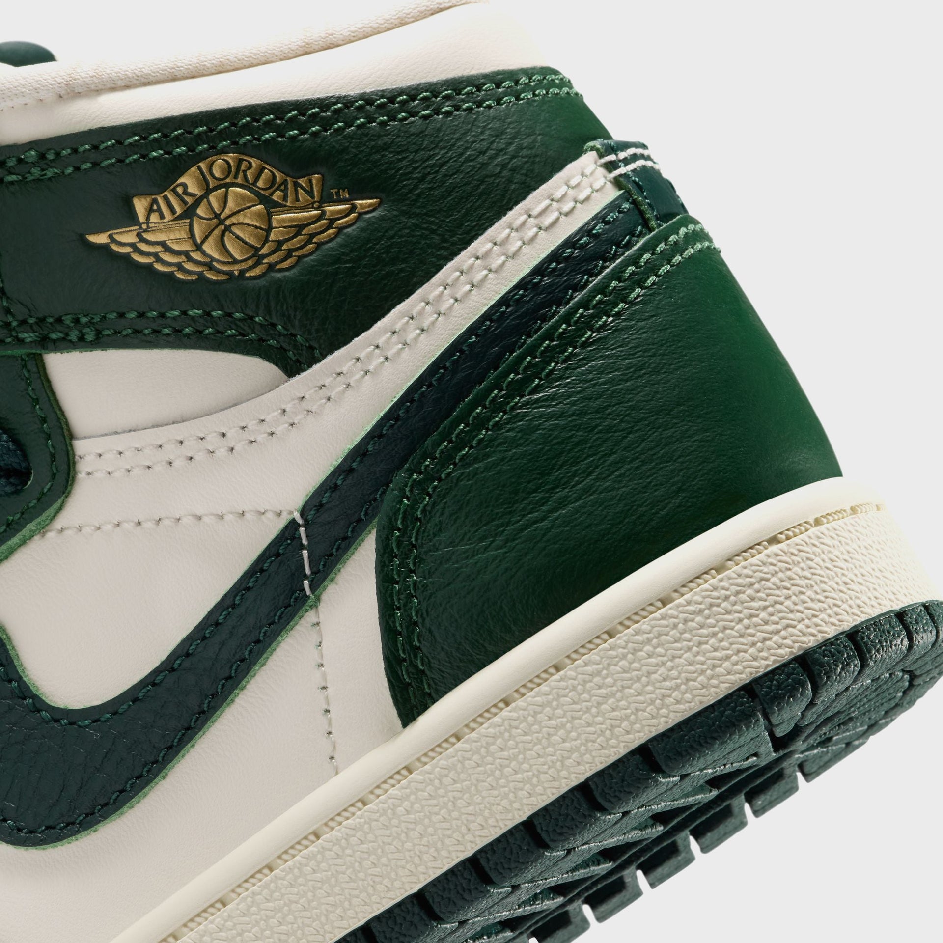 Jordan GS Air Jordan 1 Retro High OG - Fir / Coconut Milk / Pro Green