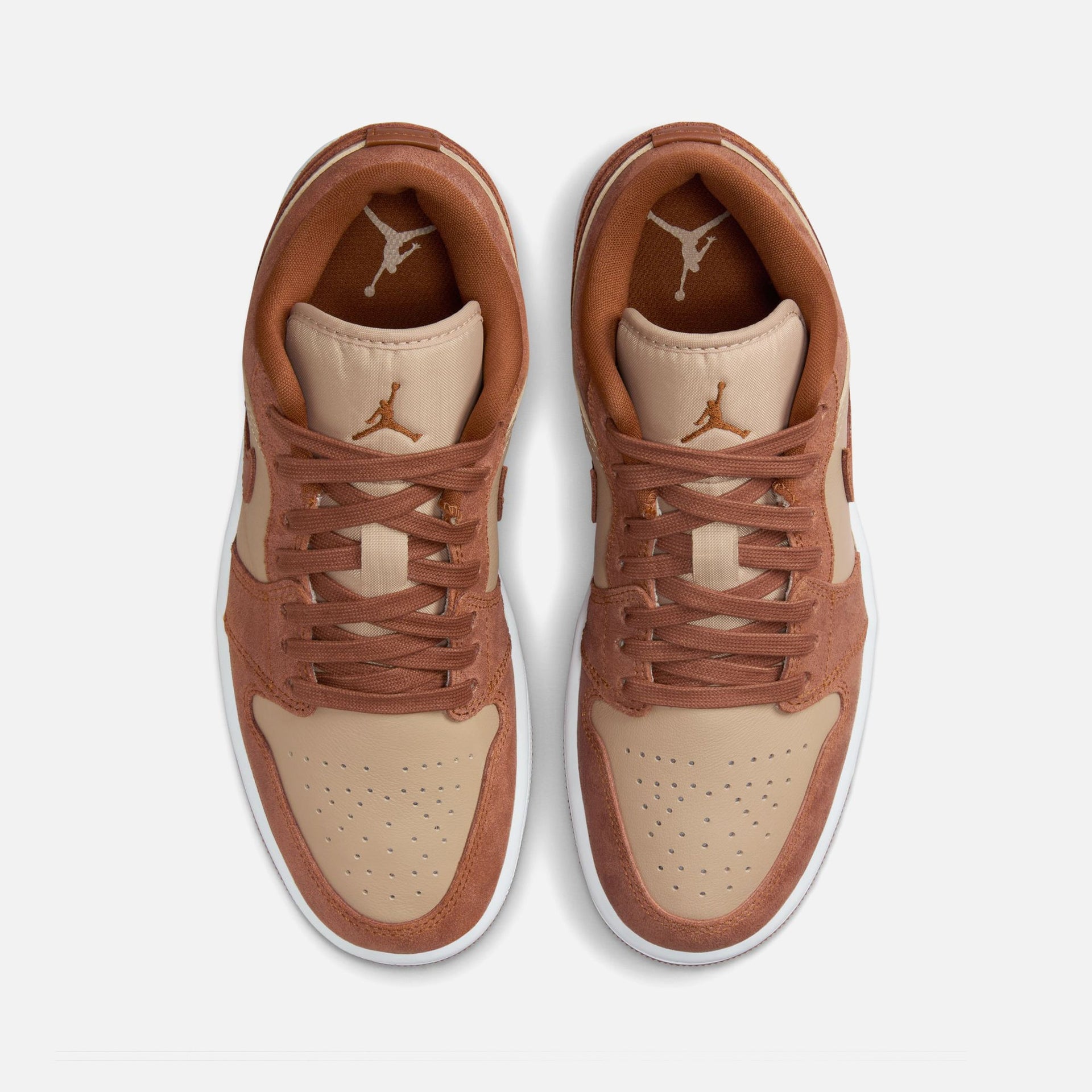 Jordan WMNS Air Jordan 1 Low Se - Legend Md Brown / Legend Co