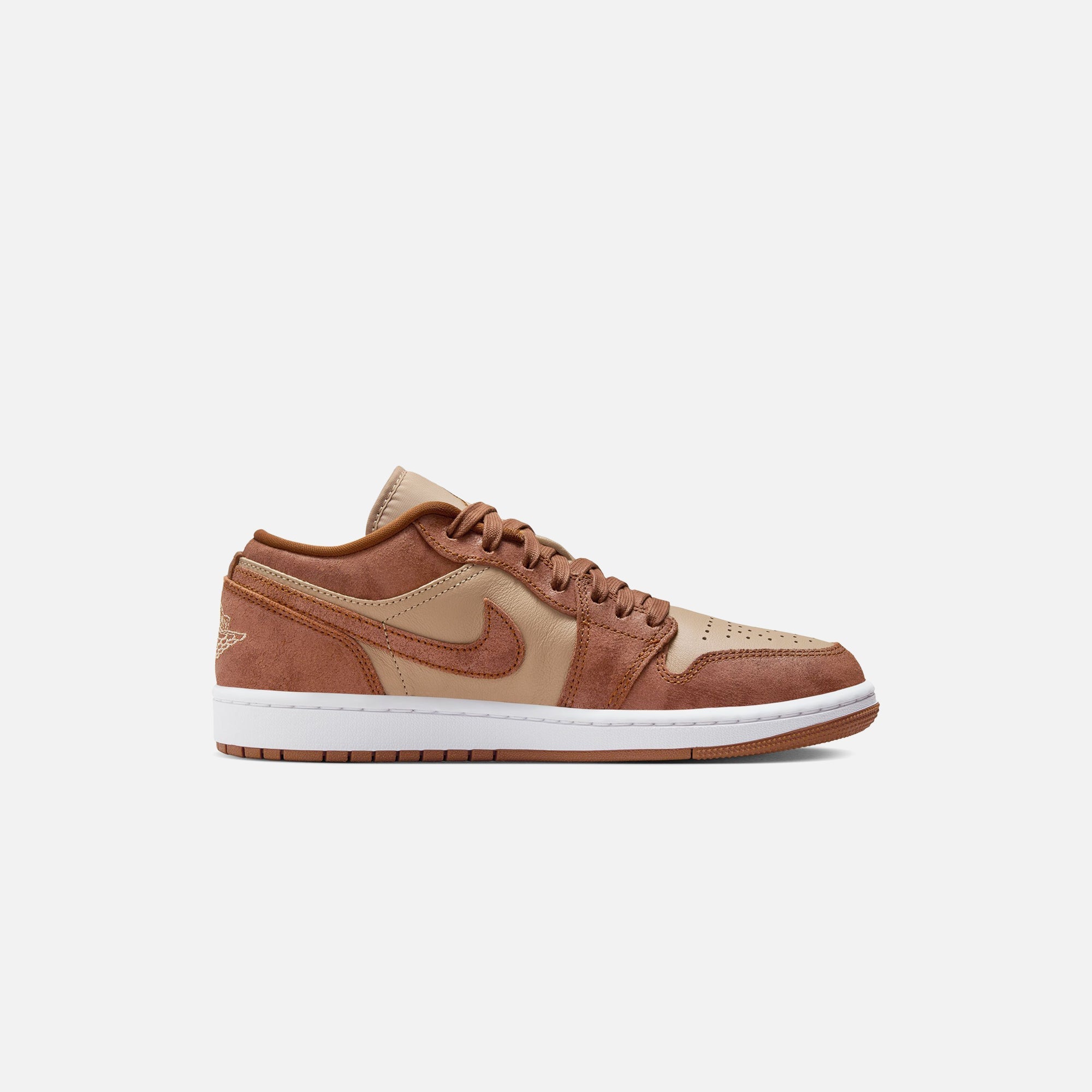 Jordan WMNS Air Jordan 1 Low Se - Legend Md Brown / Legend Co – Kith Europe