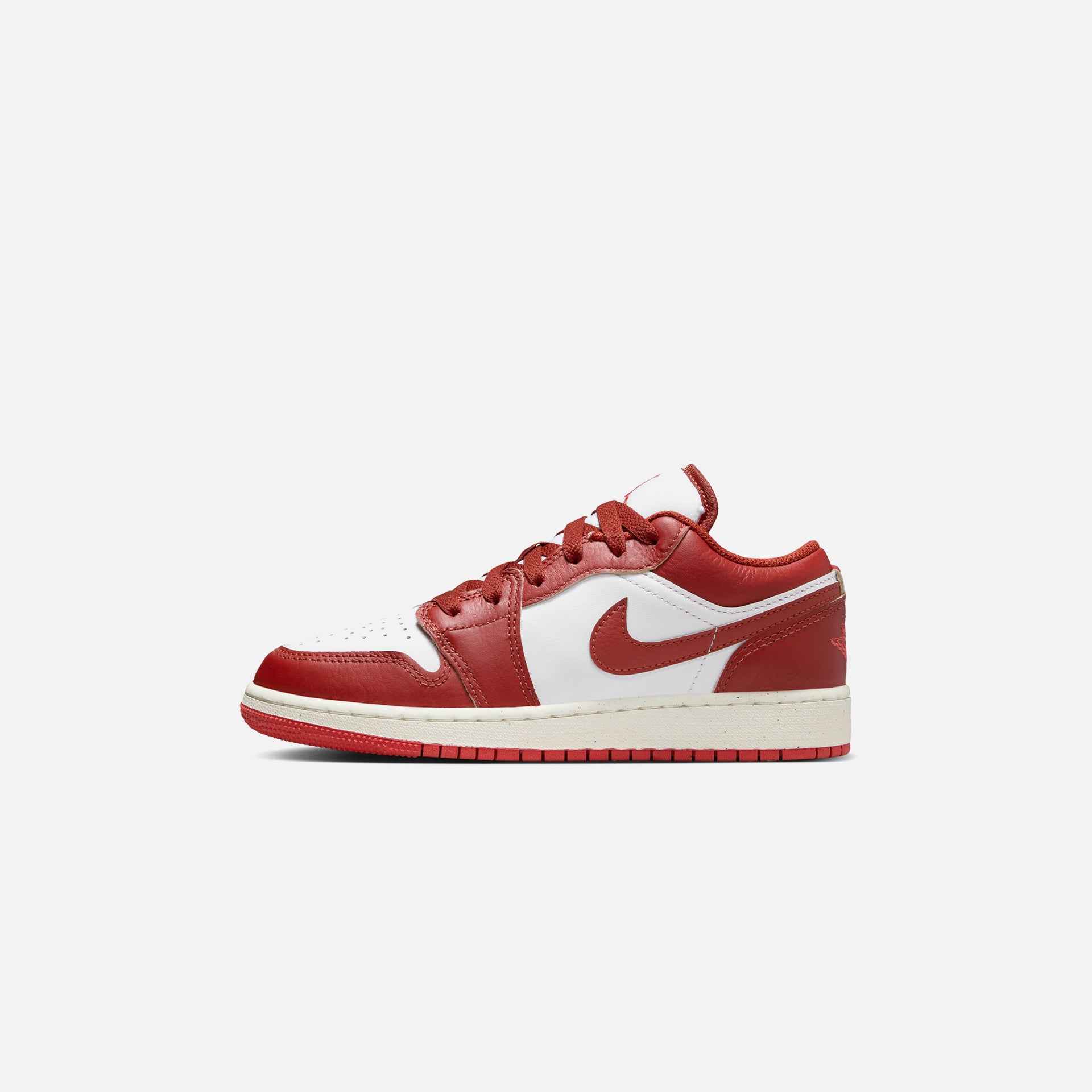 Jordan GS Air Jordan 1 Low SE - White / Dune Red / Lobster / Sail