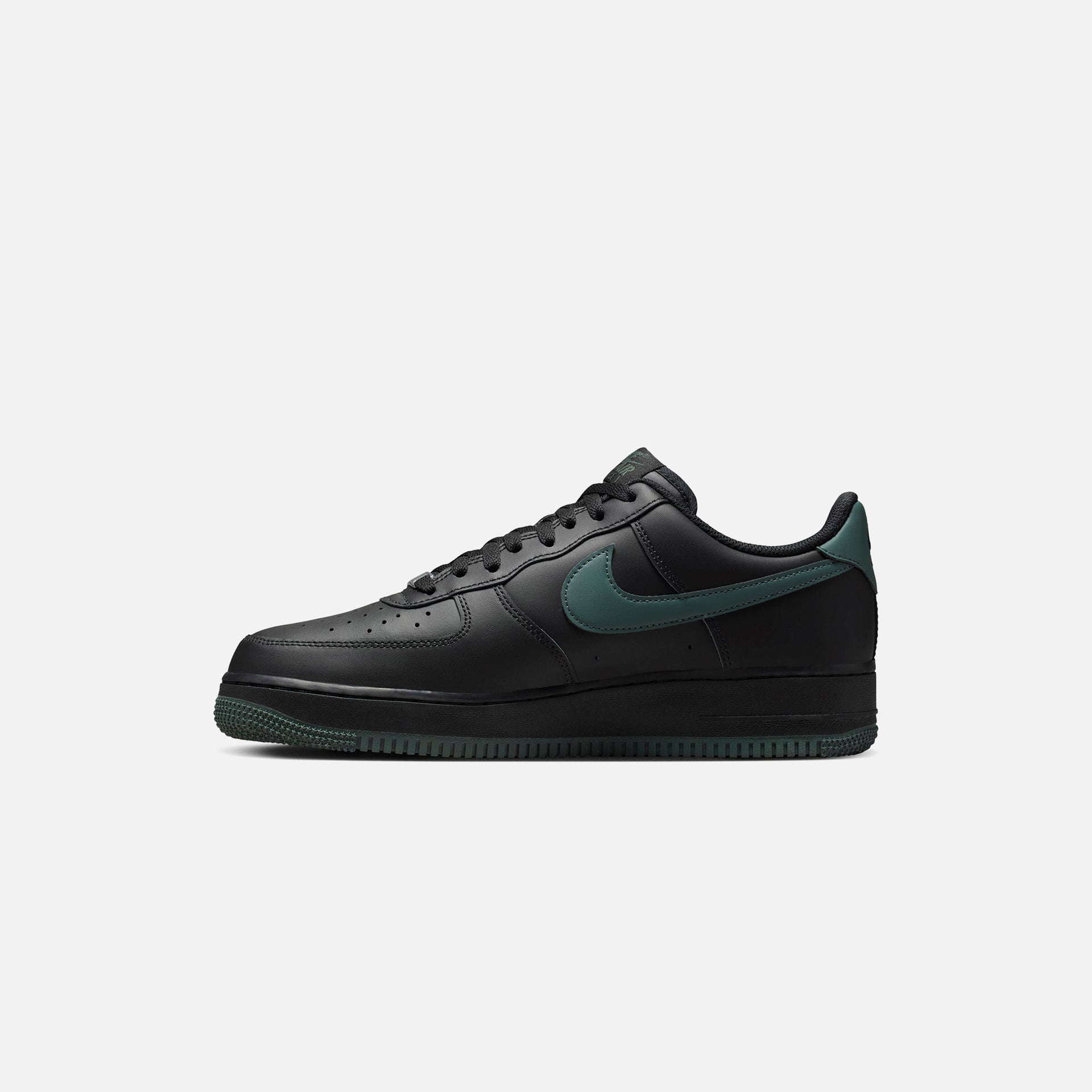 Nike Air Force 1 `07 - Black / Vintage Green