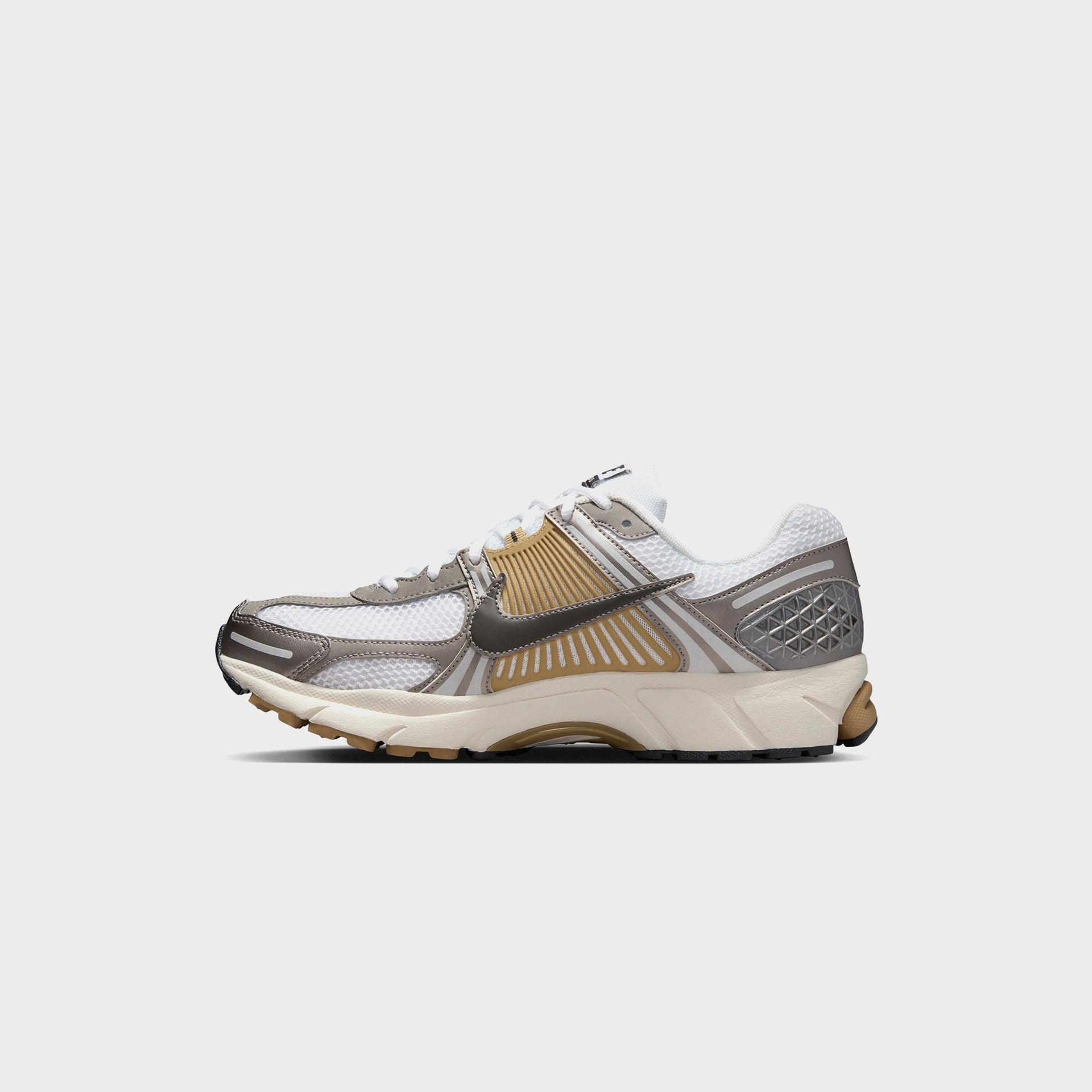 Nike Zoom Vomero 5 Met Mtlc Pewter/Med Ash-Parachu
