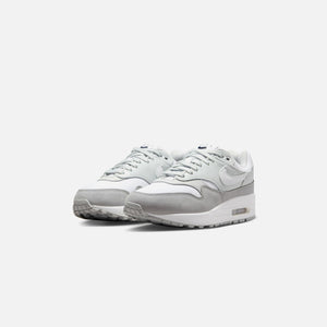 Nike WMNS Air Max 1 '87 LX - Photon Dust / White / Light Smoke Grey / Midnight Navy