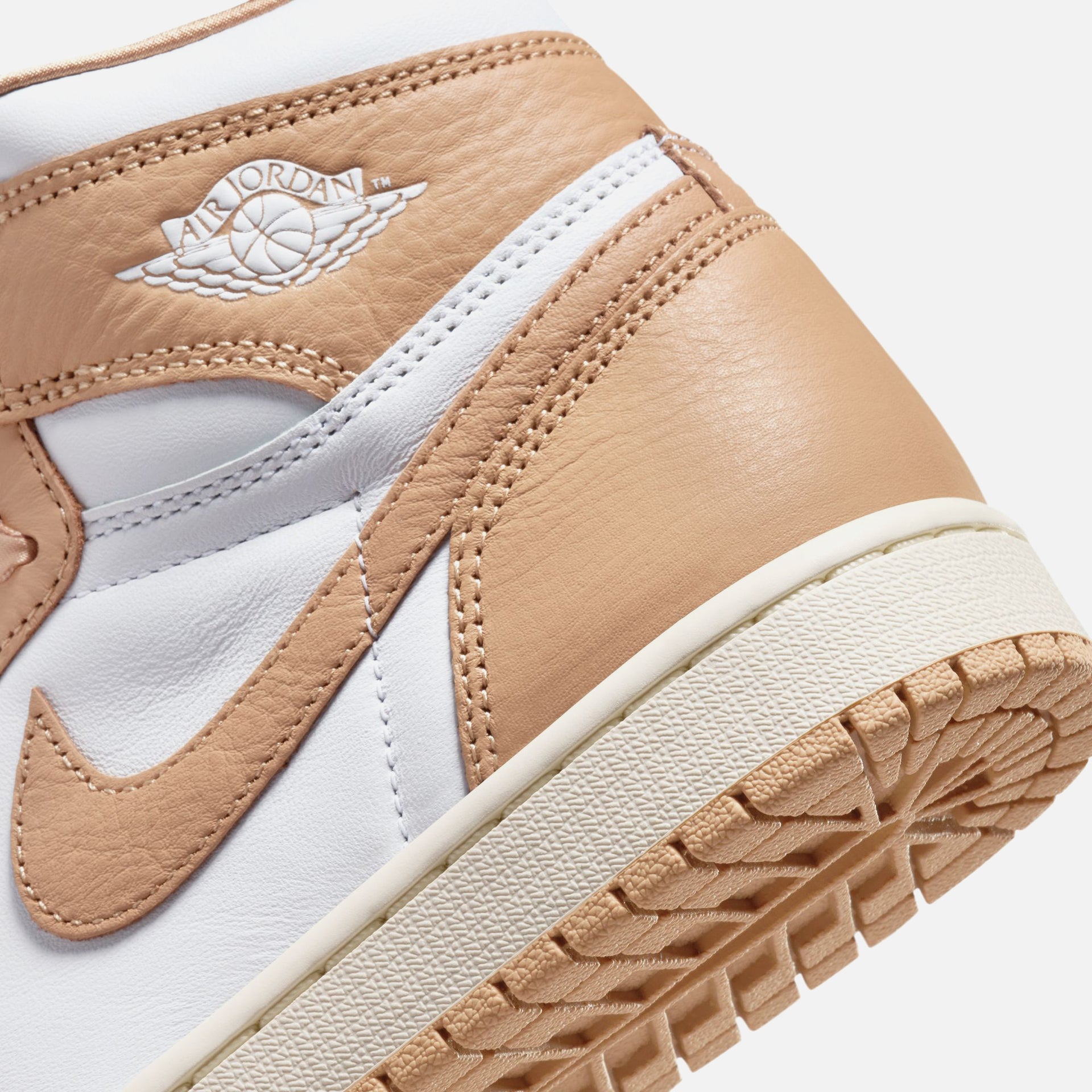 Jordan WMNS Air Jordan 1 Retro High OG - Praline / White Sail