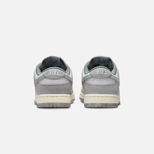 Nike WMNS Dunk Low NBHD - Cool Grey / Football Grey / Coconut Milk